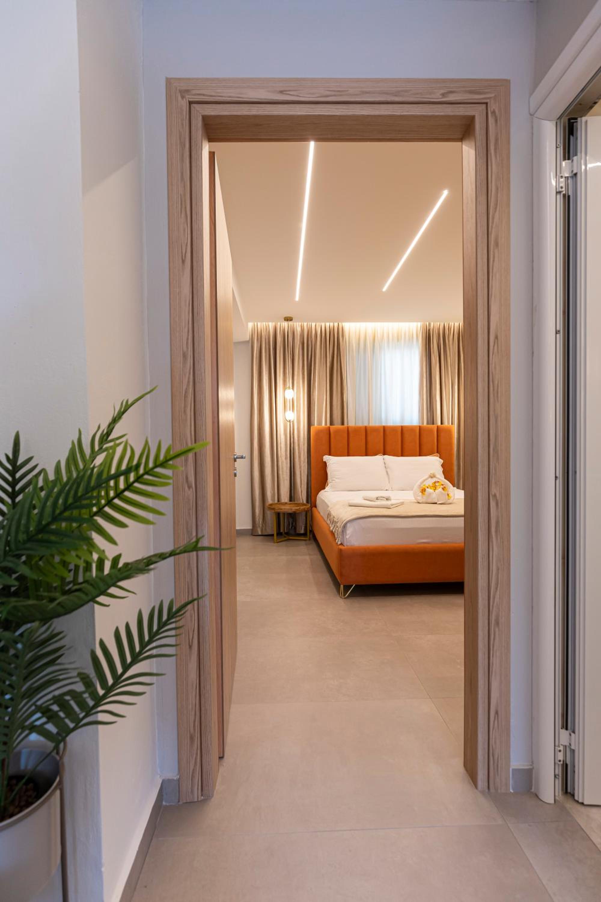 Apartment with Balcony photo 1