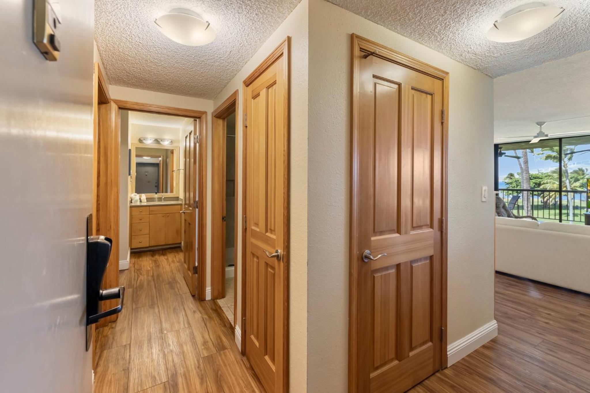 Premium Two-Bedroom Apartment with Oceanfront View photo 3