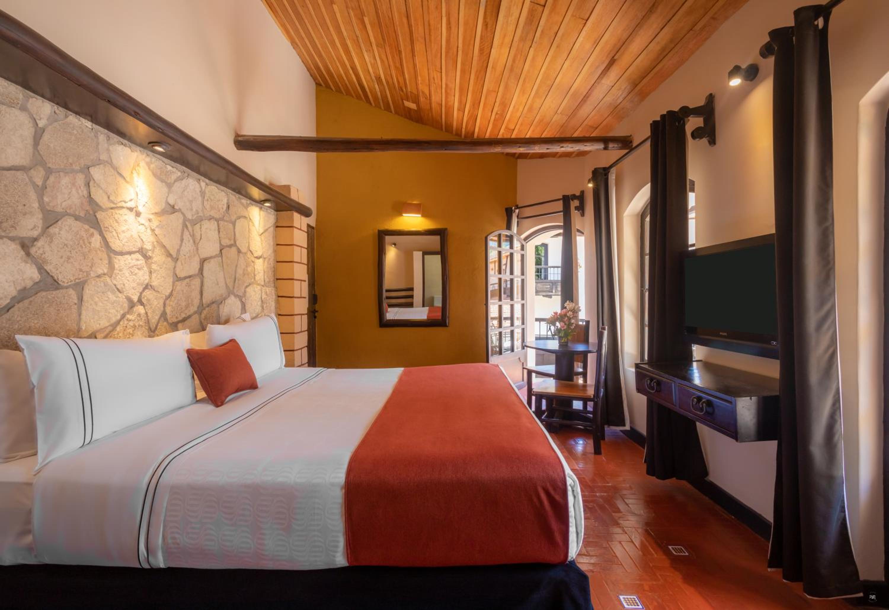 Standard Double Room - Photo 1