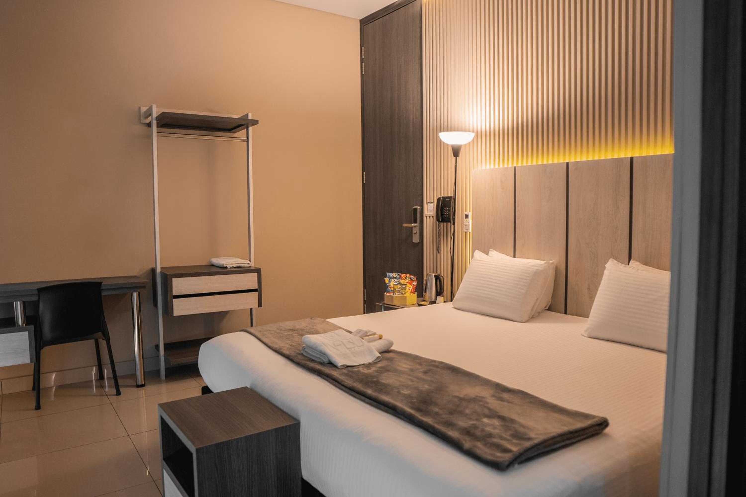 Deluxe Single Room with Balcony photo 1