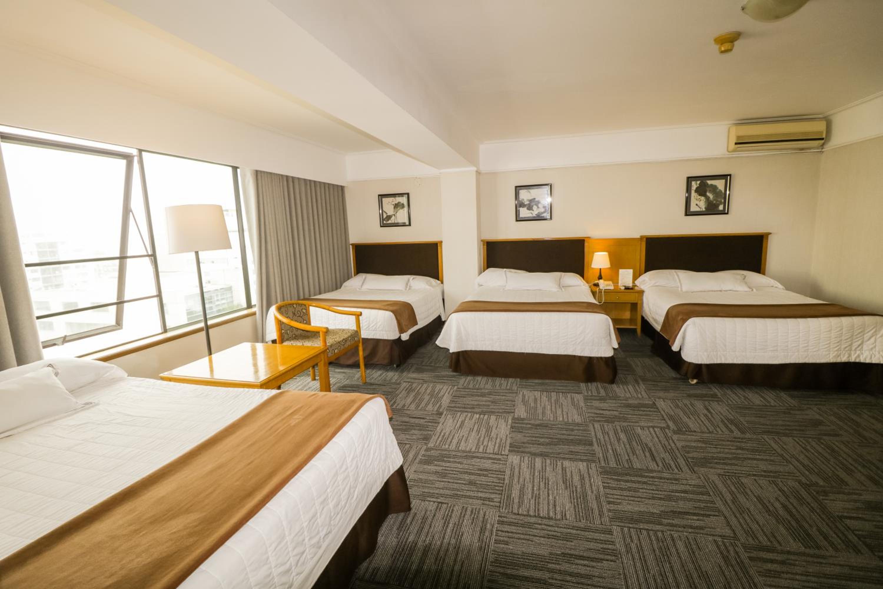 Standard Quadruple Room - Photo 1