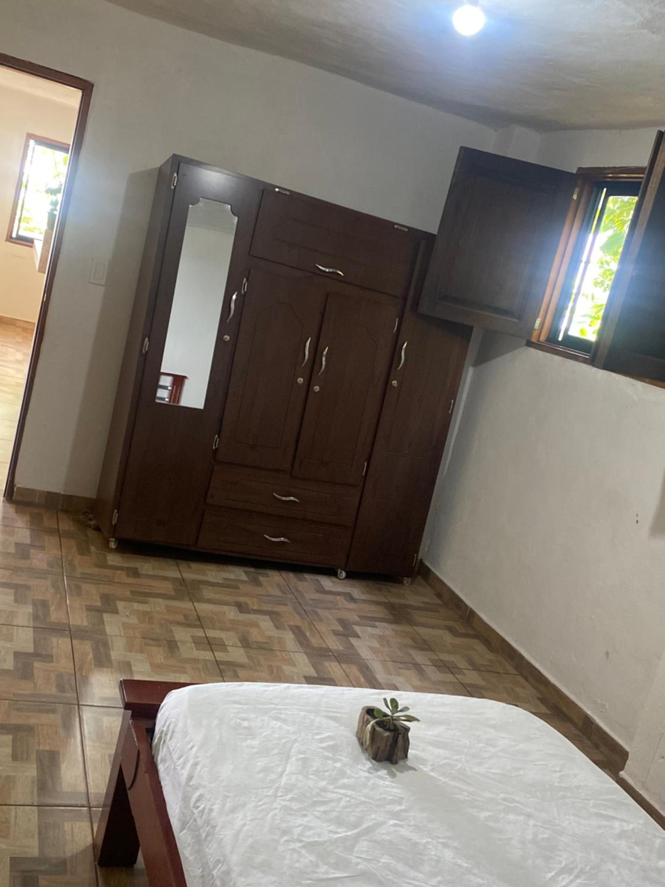 One-Bedroom House photo 1