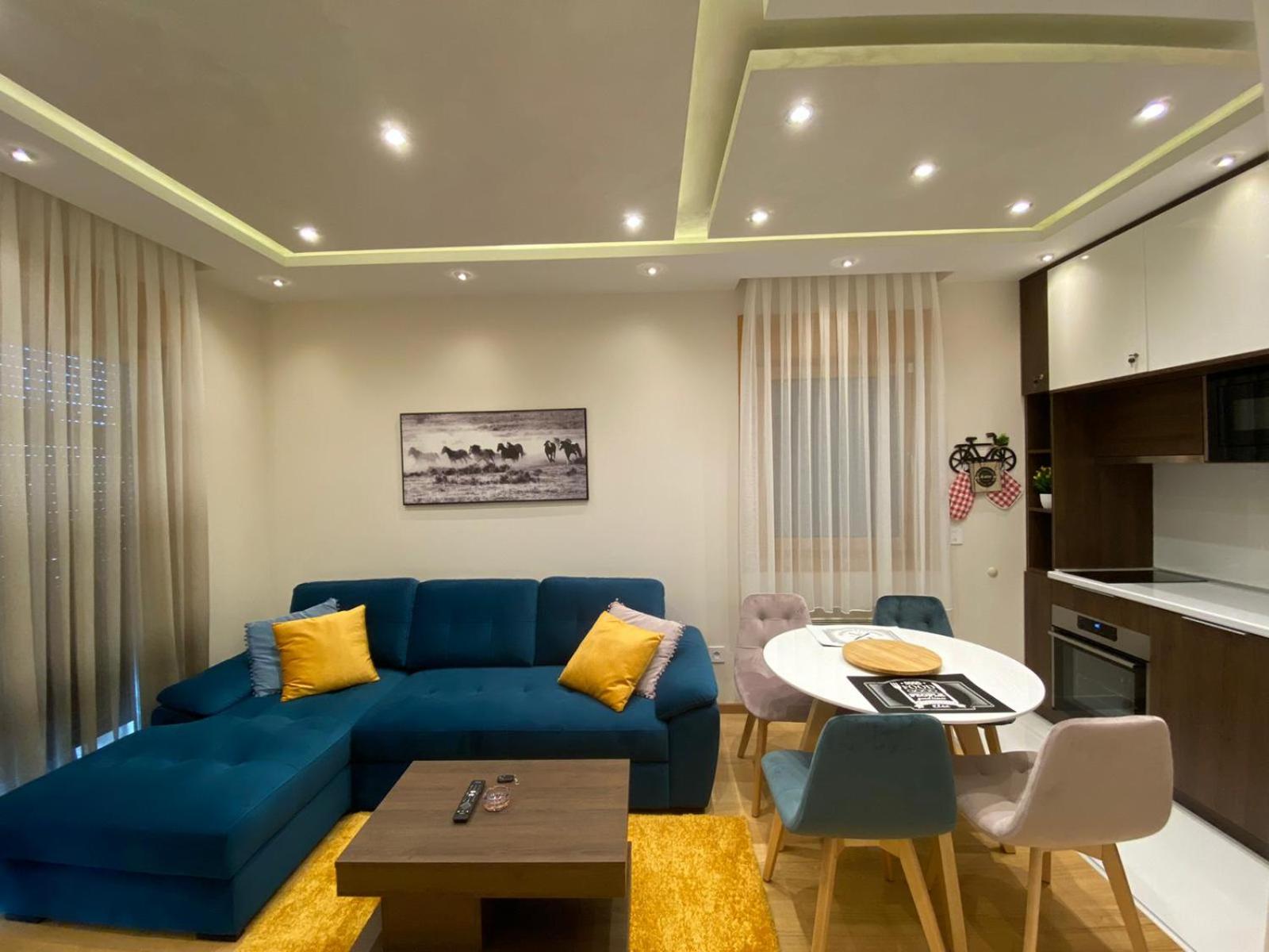 Apartment with Mountain View photo 3