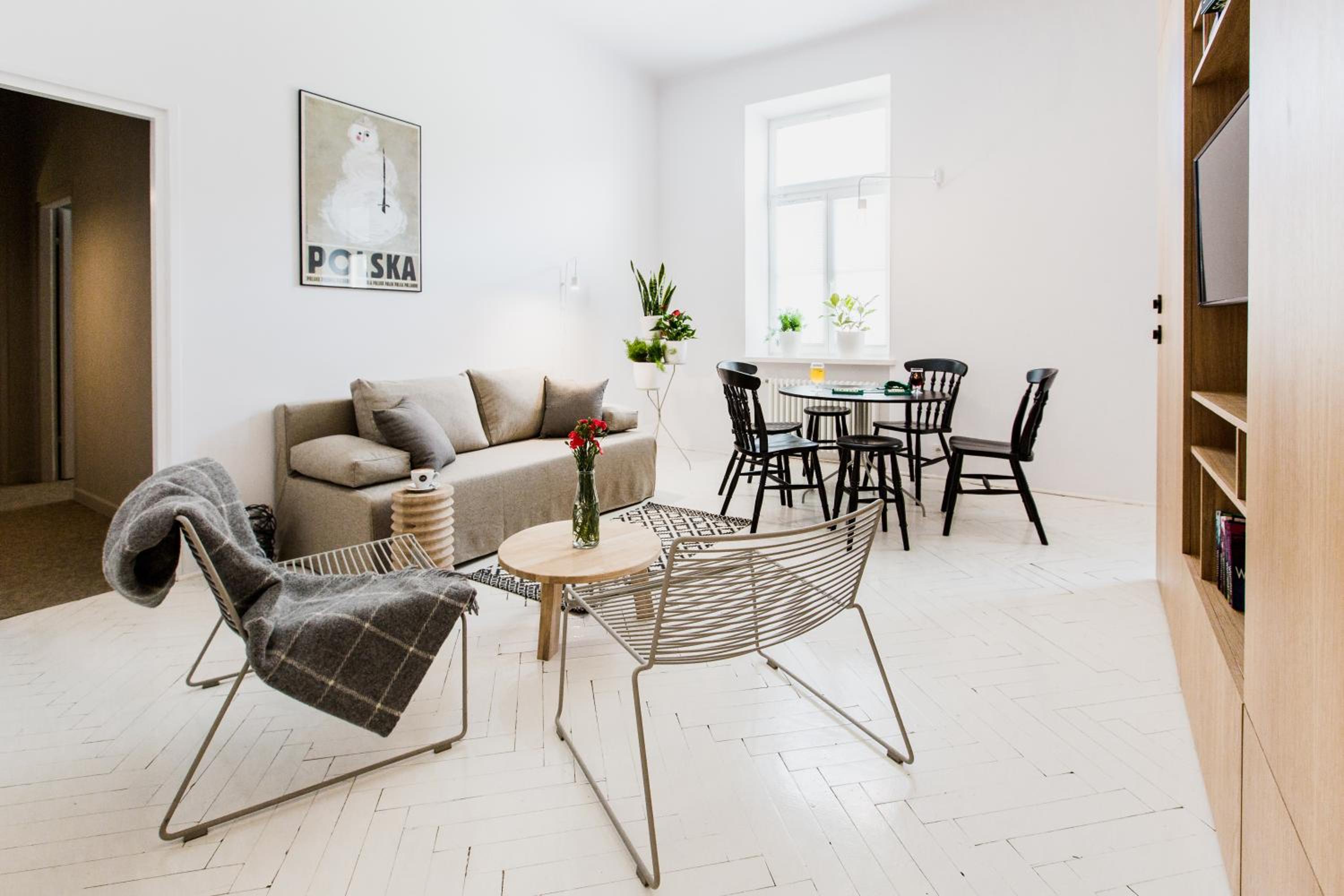 Two-Bedroom Apartment - Photo 9