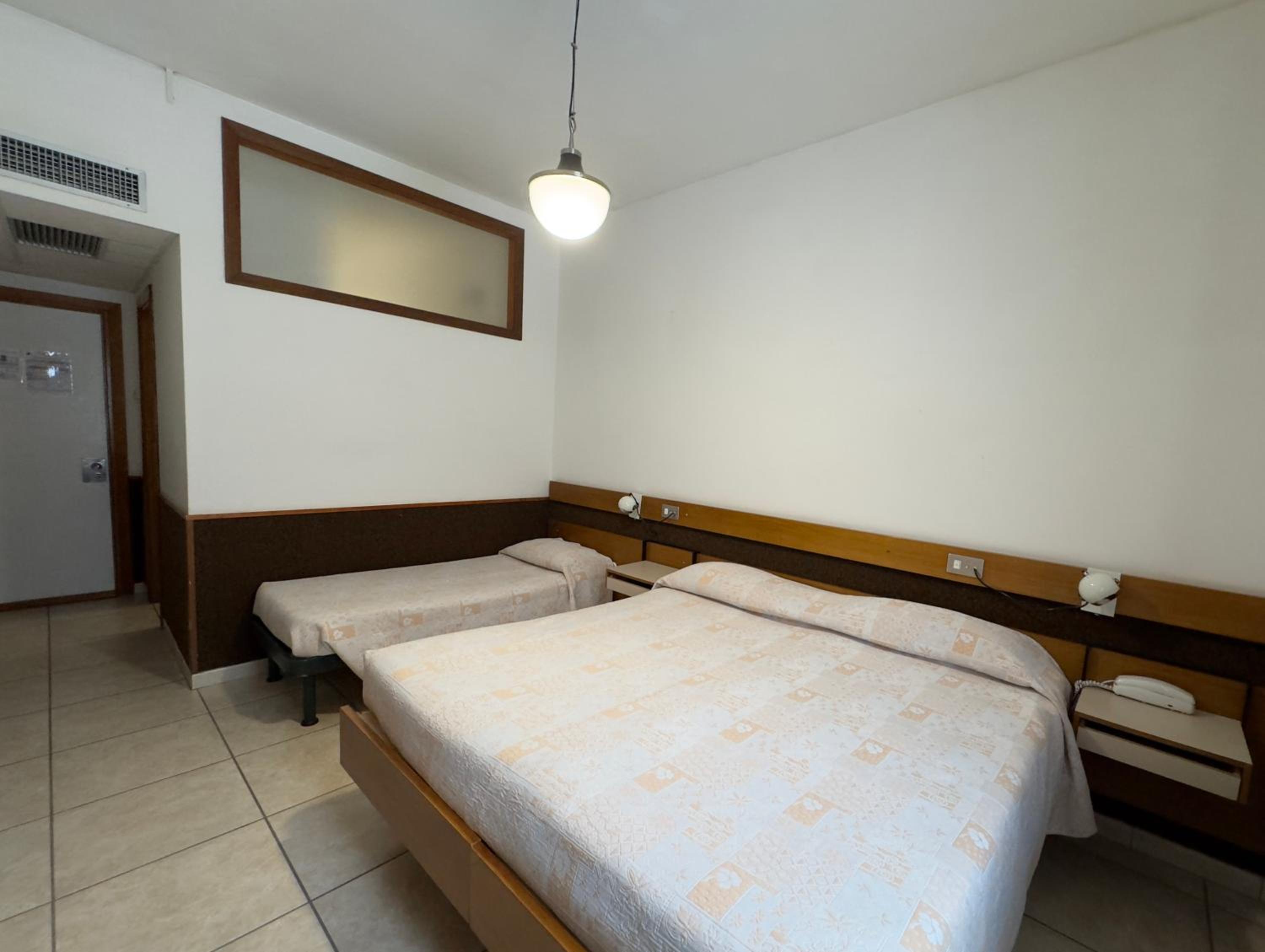 Triple Room - Photo 3