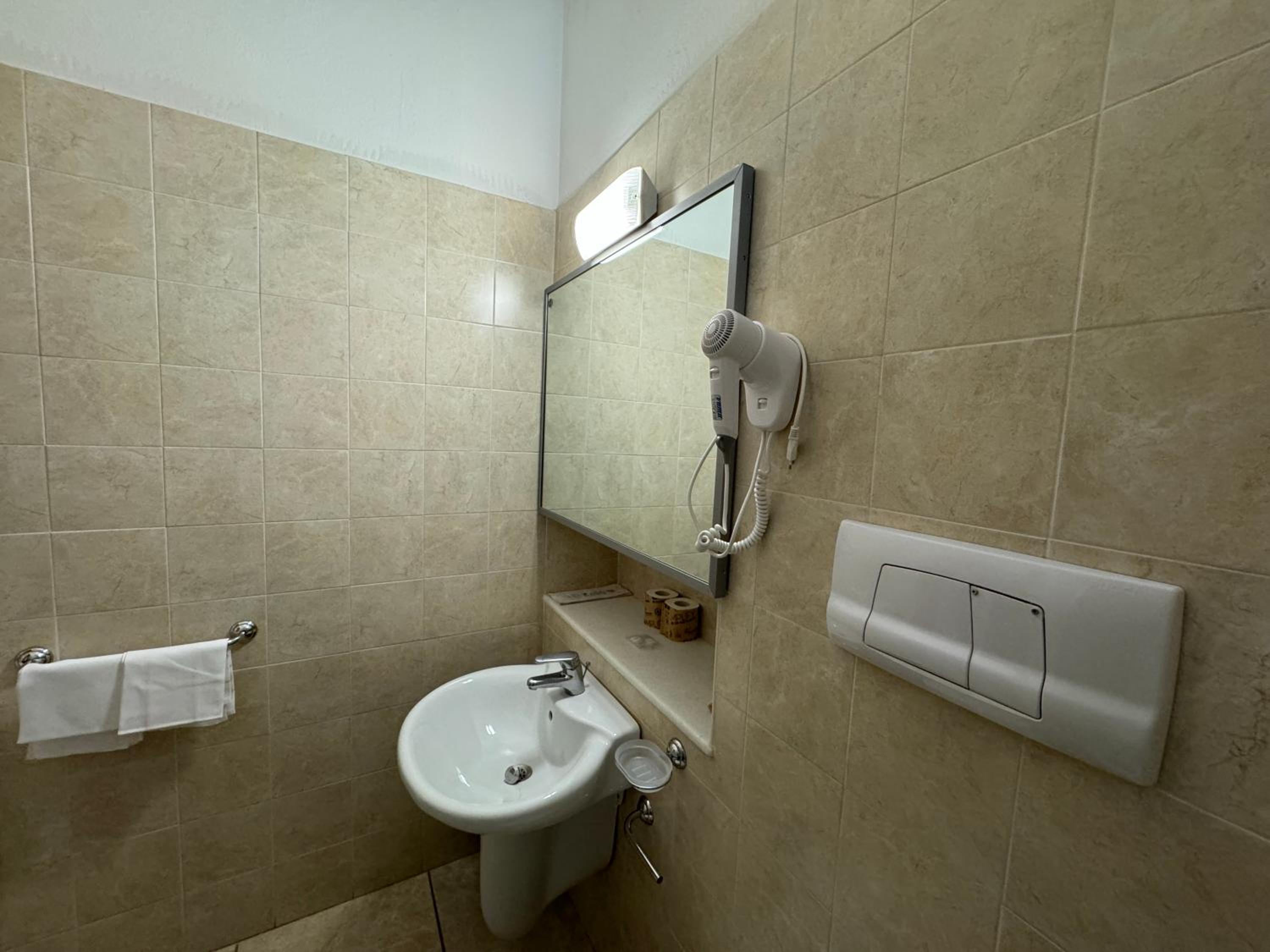 Triple Room - Photo 4
