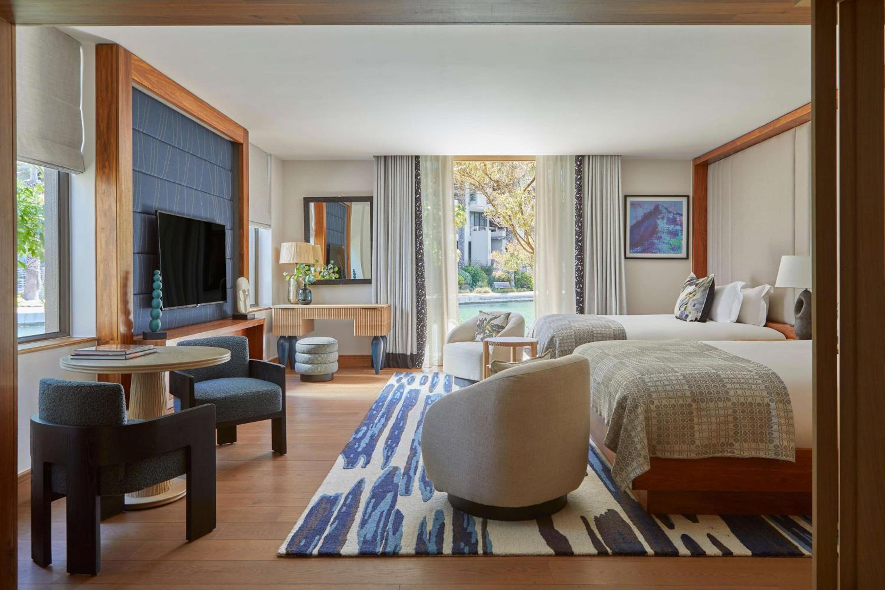 Island Superior Queen Room
