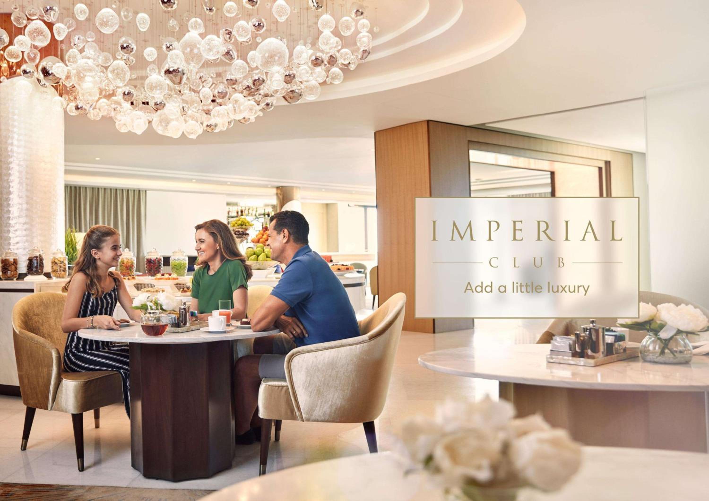 Imperial Club King Room with One King Bed and Dinner (Non Smoking)