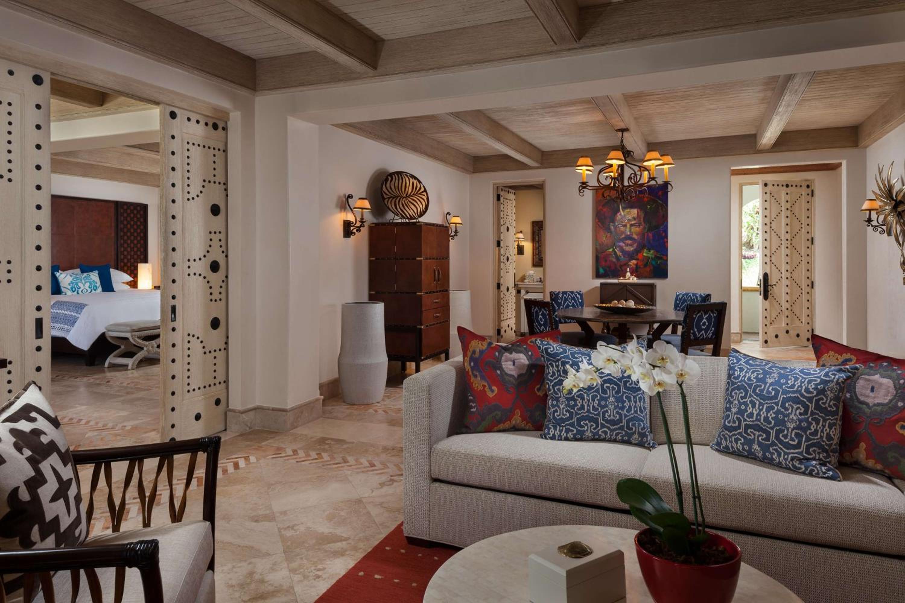 Grand Suite - Ocean Front, One Bedroom With Plunge Pool
