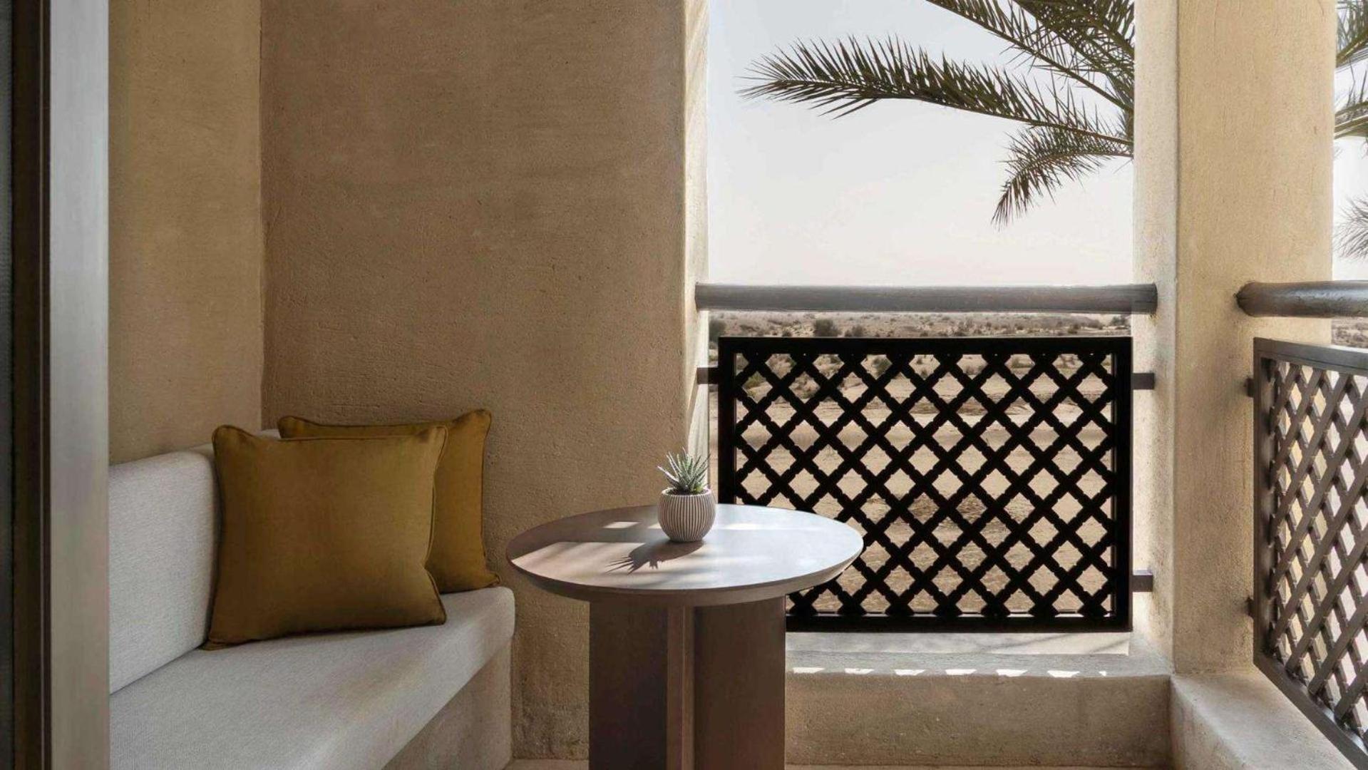 Deluxe Balcony Desert View King Room photo 3
