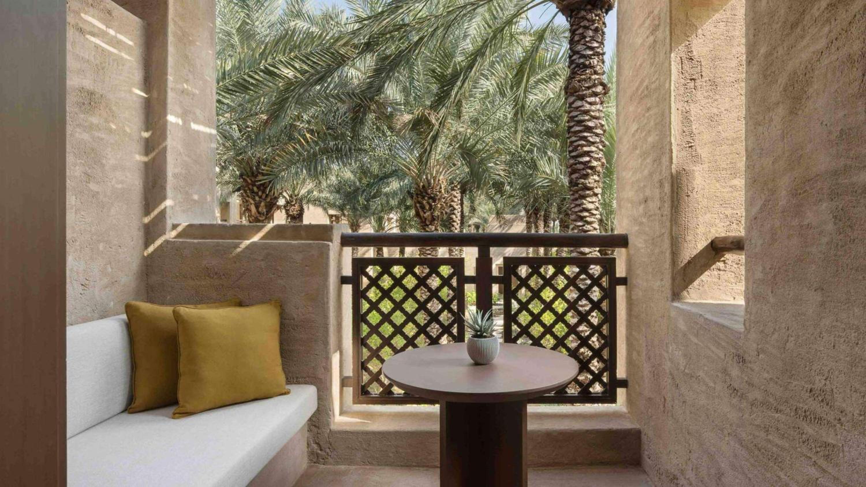 Deluxe Desert View Twin Room