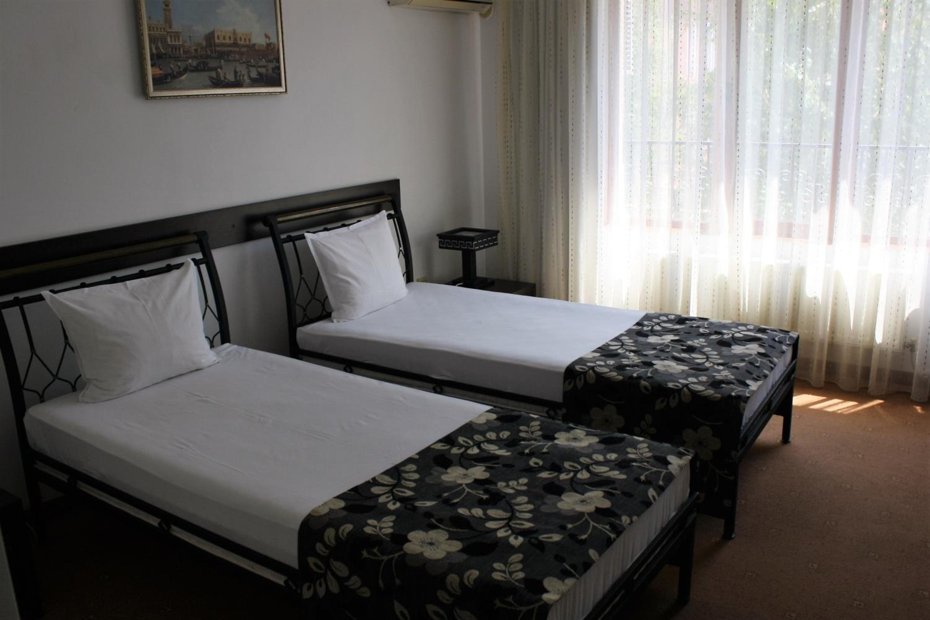Twin Room photo 1