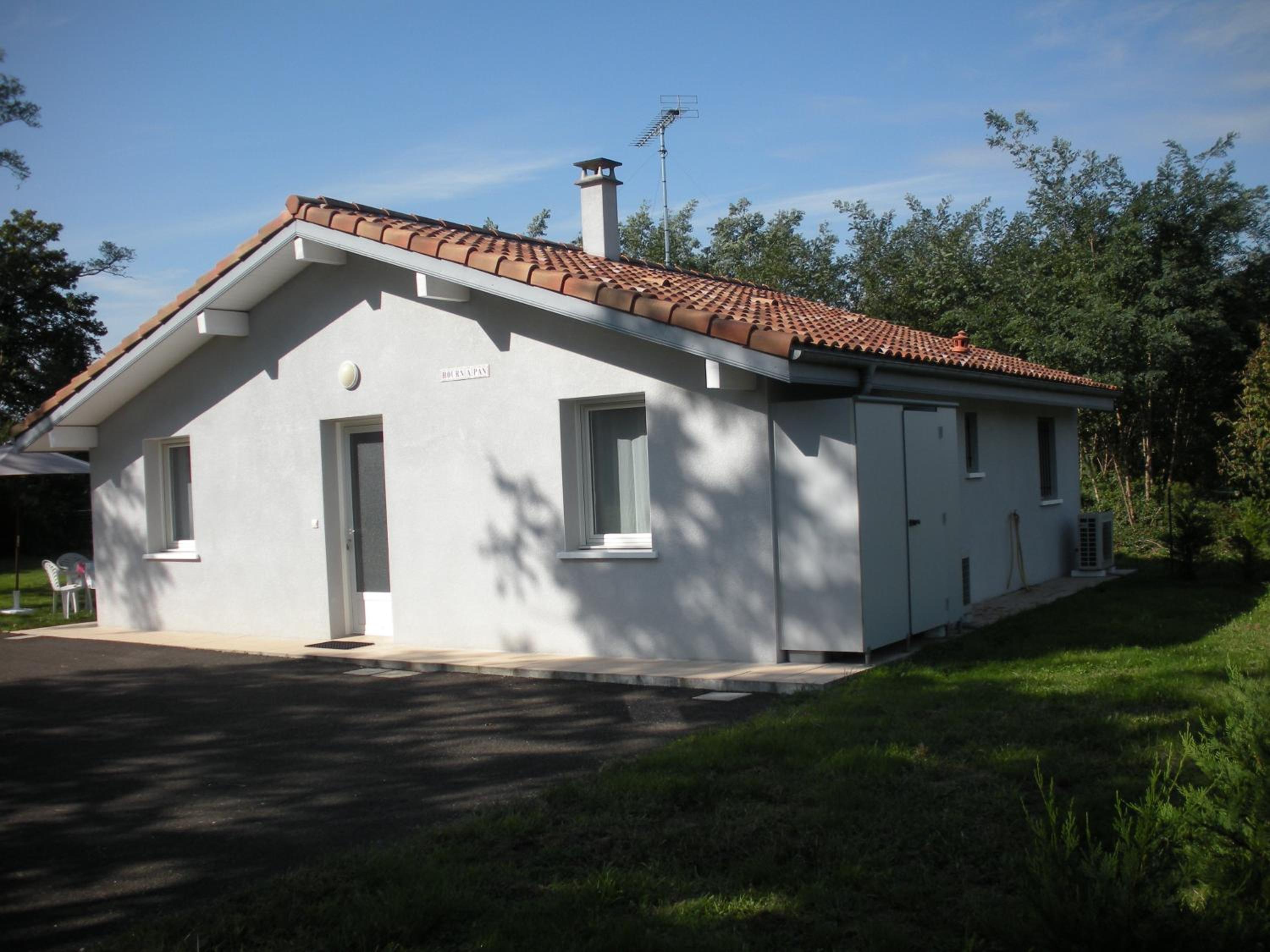 Two-Bedroom House - Photo 3