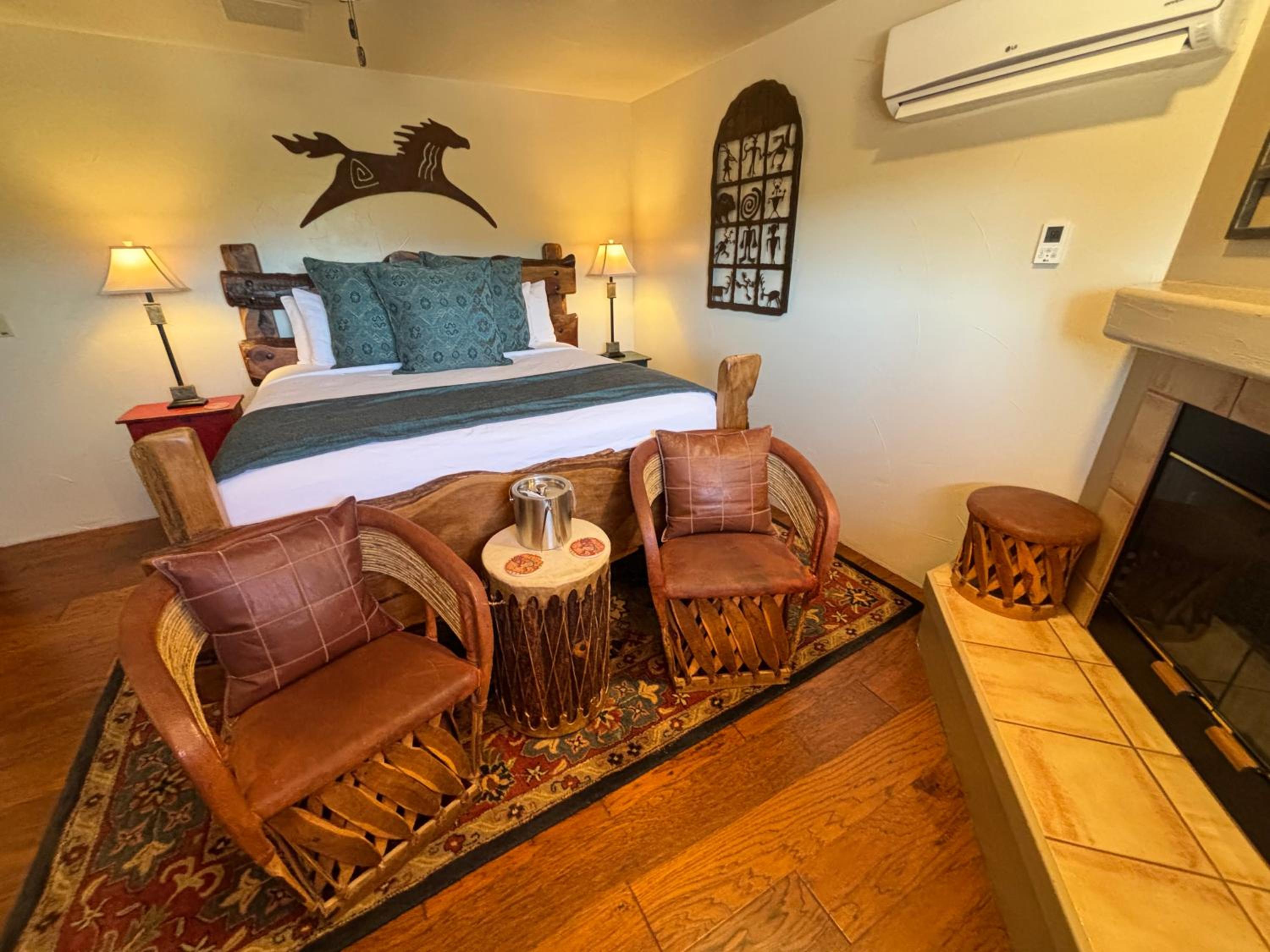Southwest Memories - King Room with Mountain View
