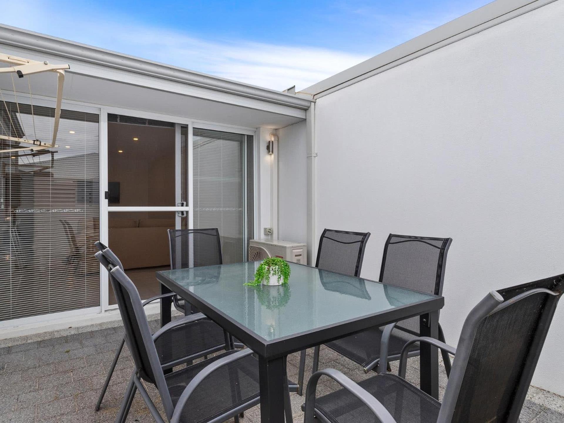 Holiday Home photo 3