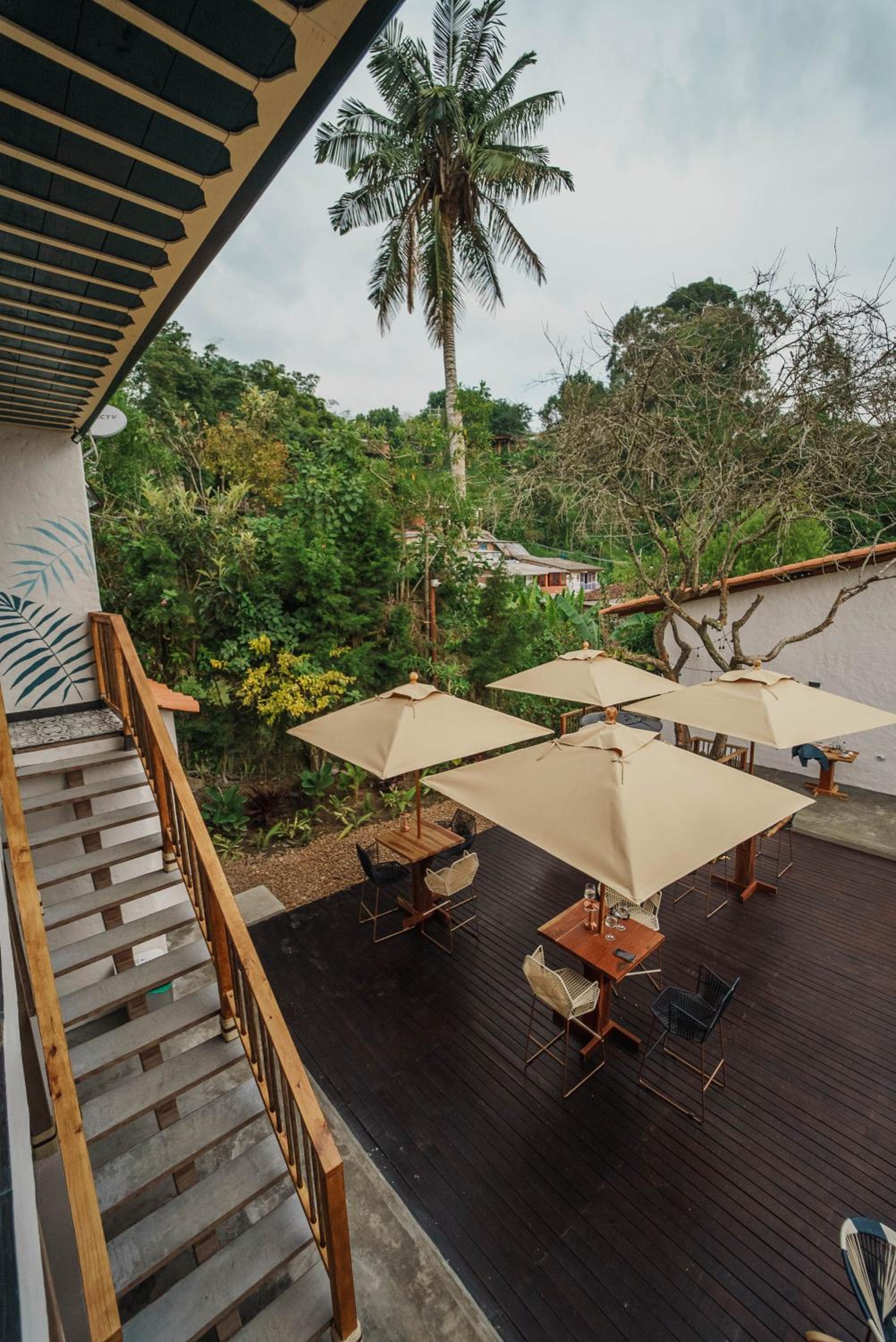 Deluxe Double Room with Balcony photo 2