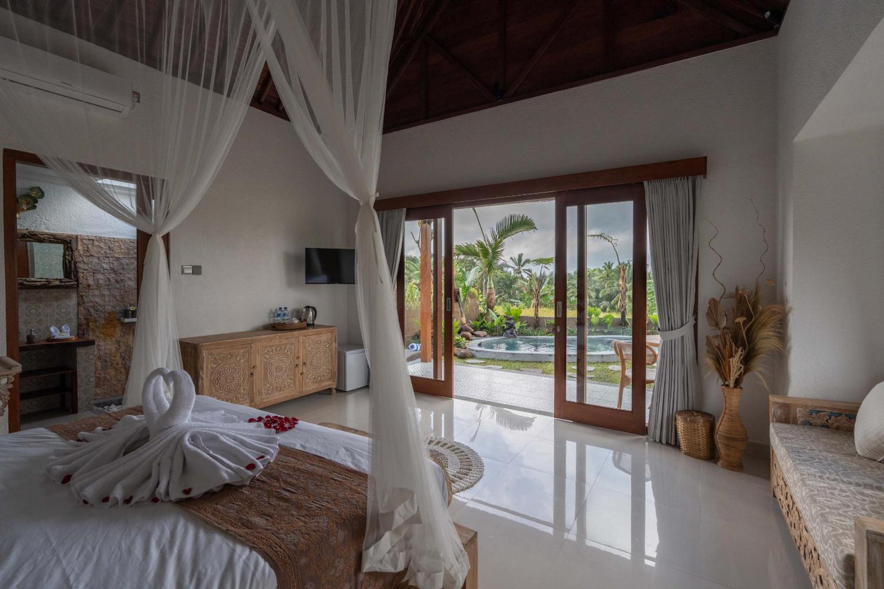 One Bedroom Villa with Private Pool - Photo 17