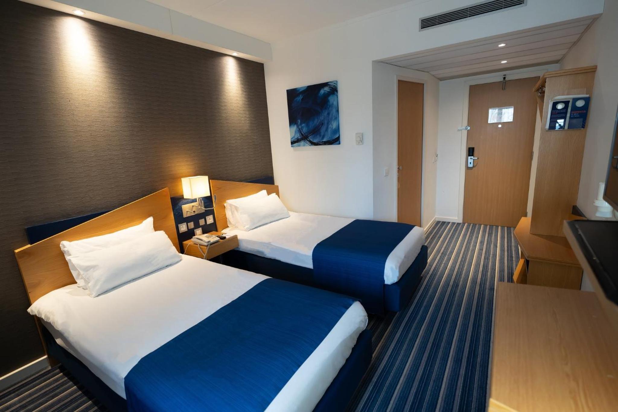 Standard Twin Room - Free Breakfast - Photo 4