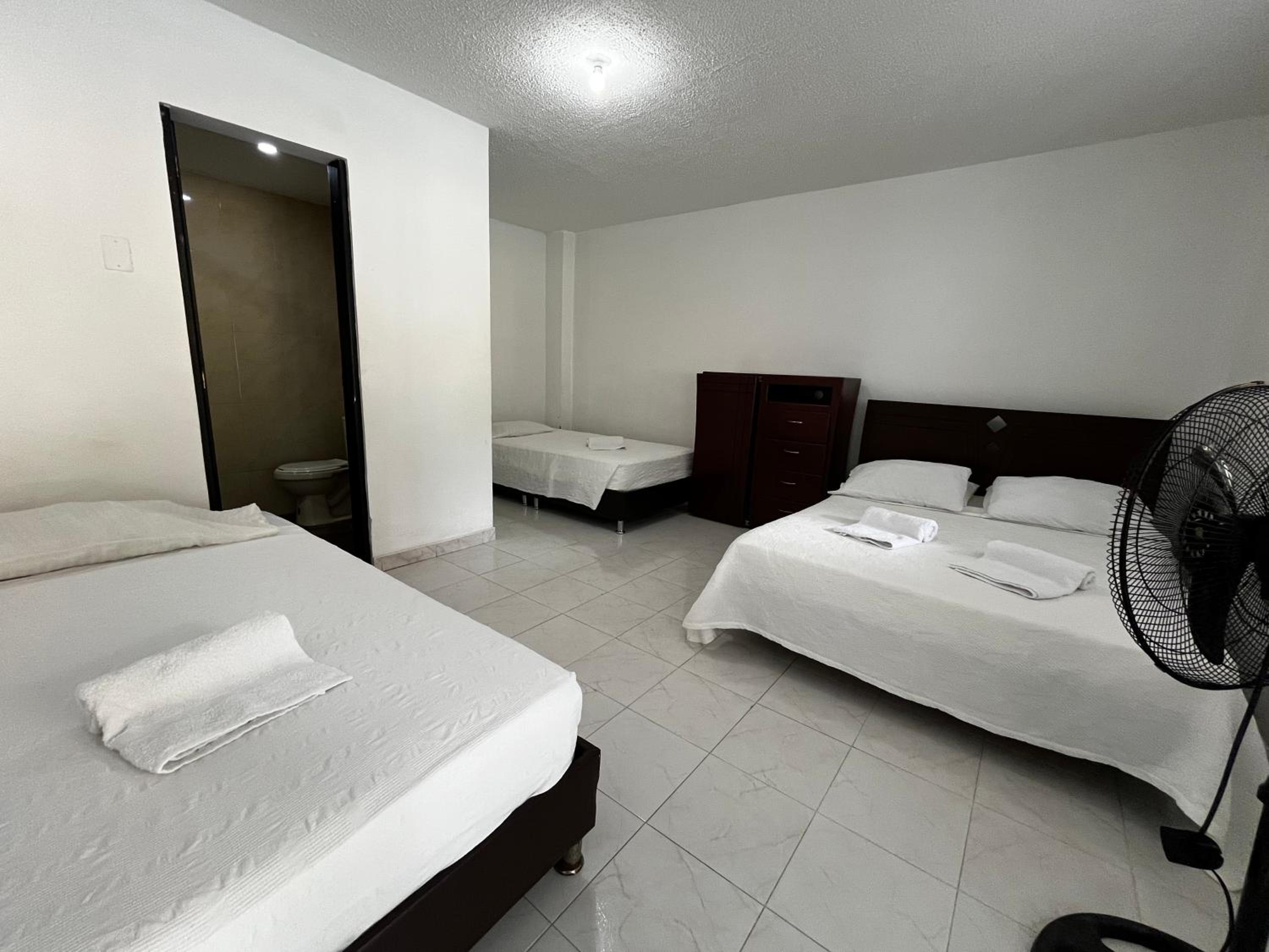 Quadruple Room with Balcony photo 2