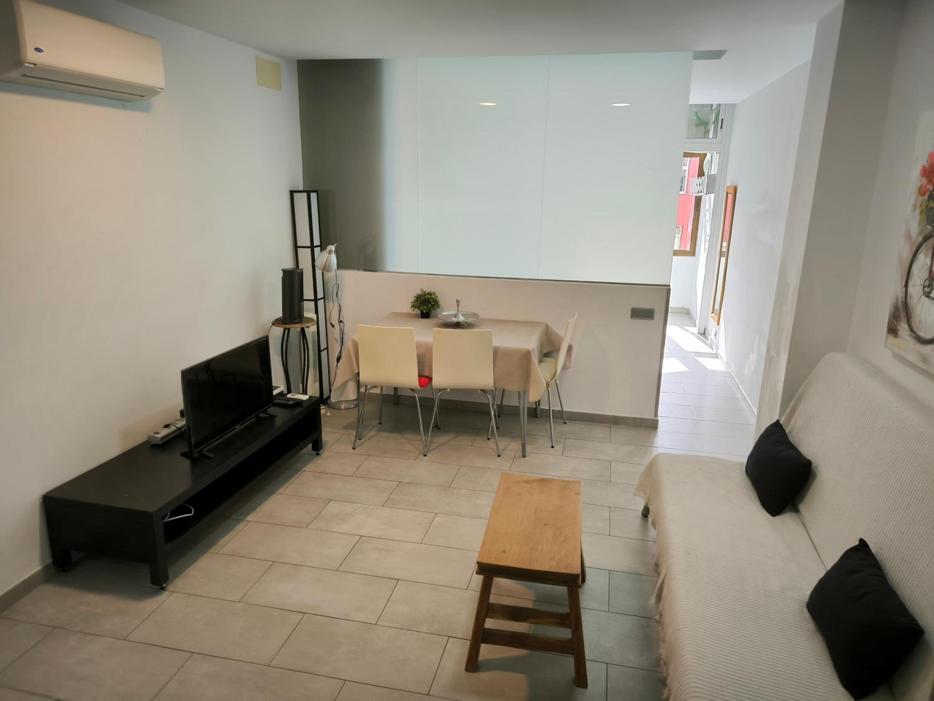 Studio Apartment - Photo 19