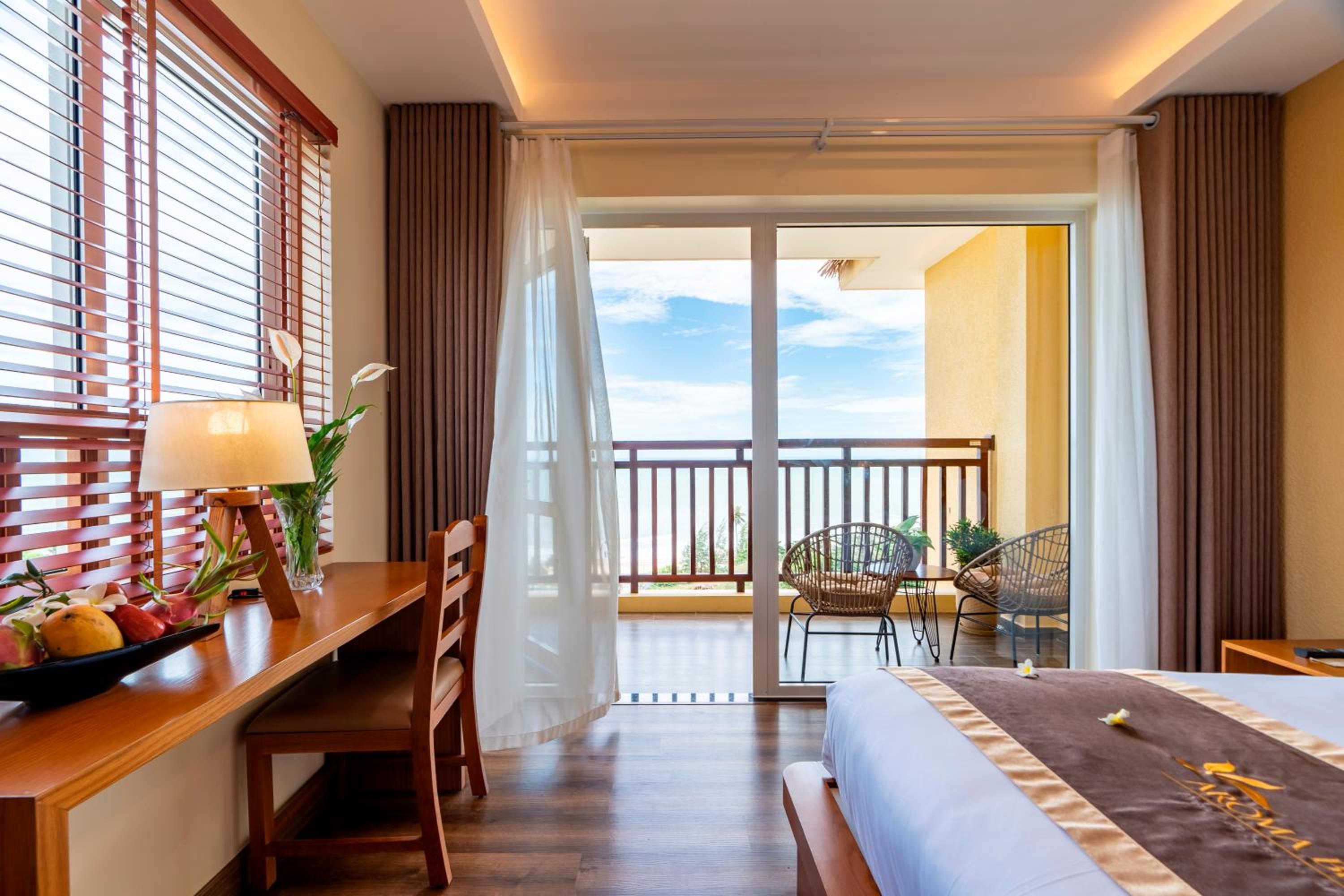 Superior Double or Twin Room with Sea View