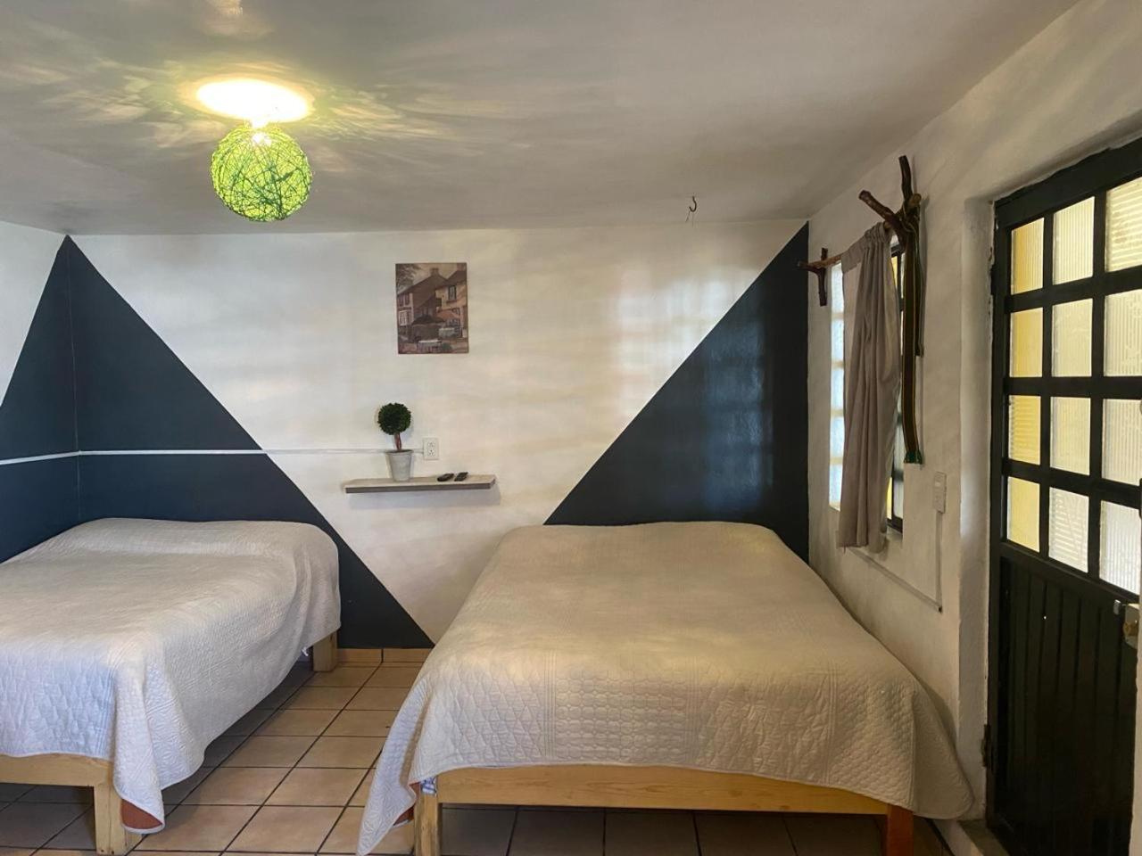 Deluxe Room - Photo 6