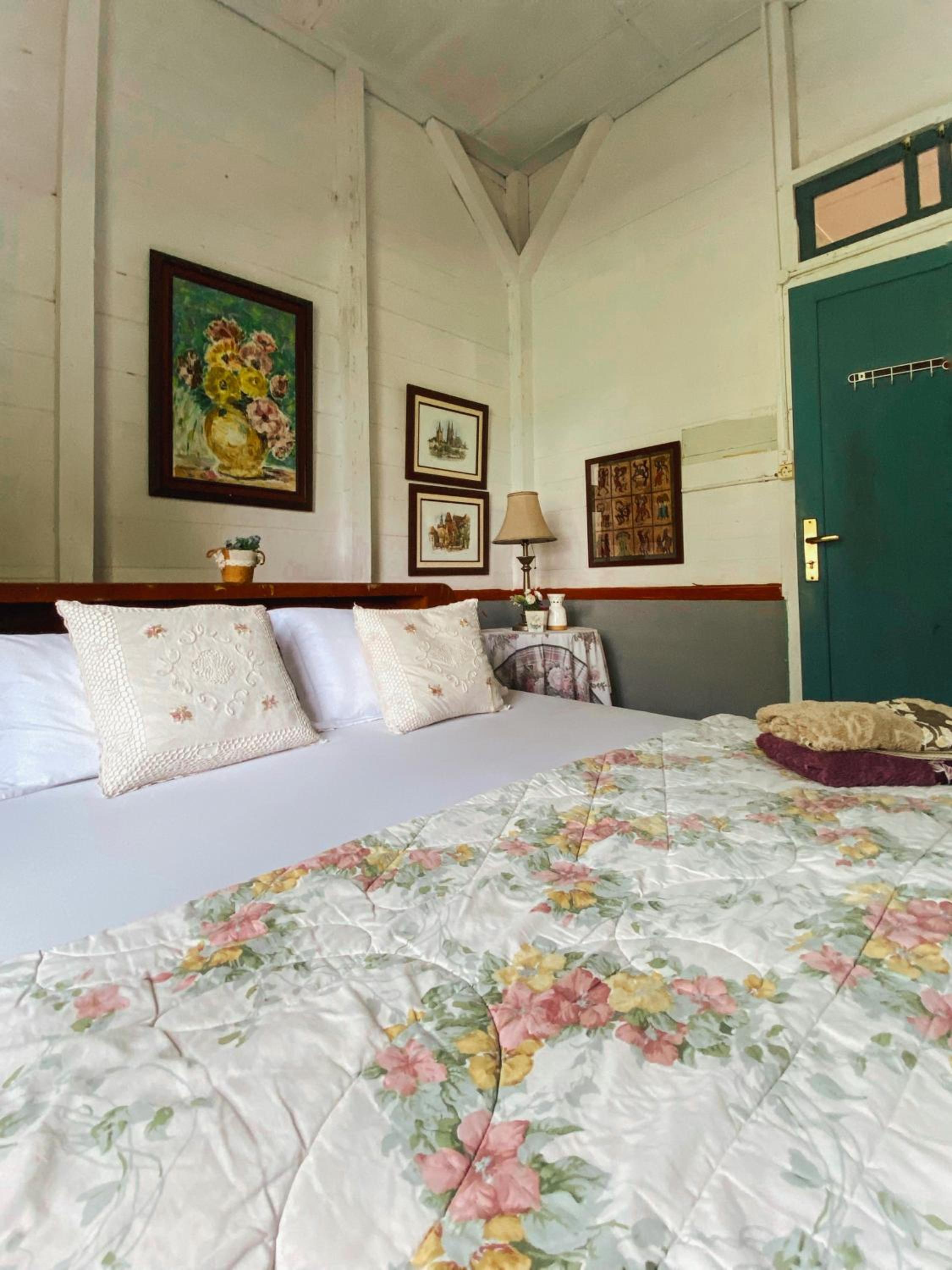King Room with Lake View photo 1