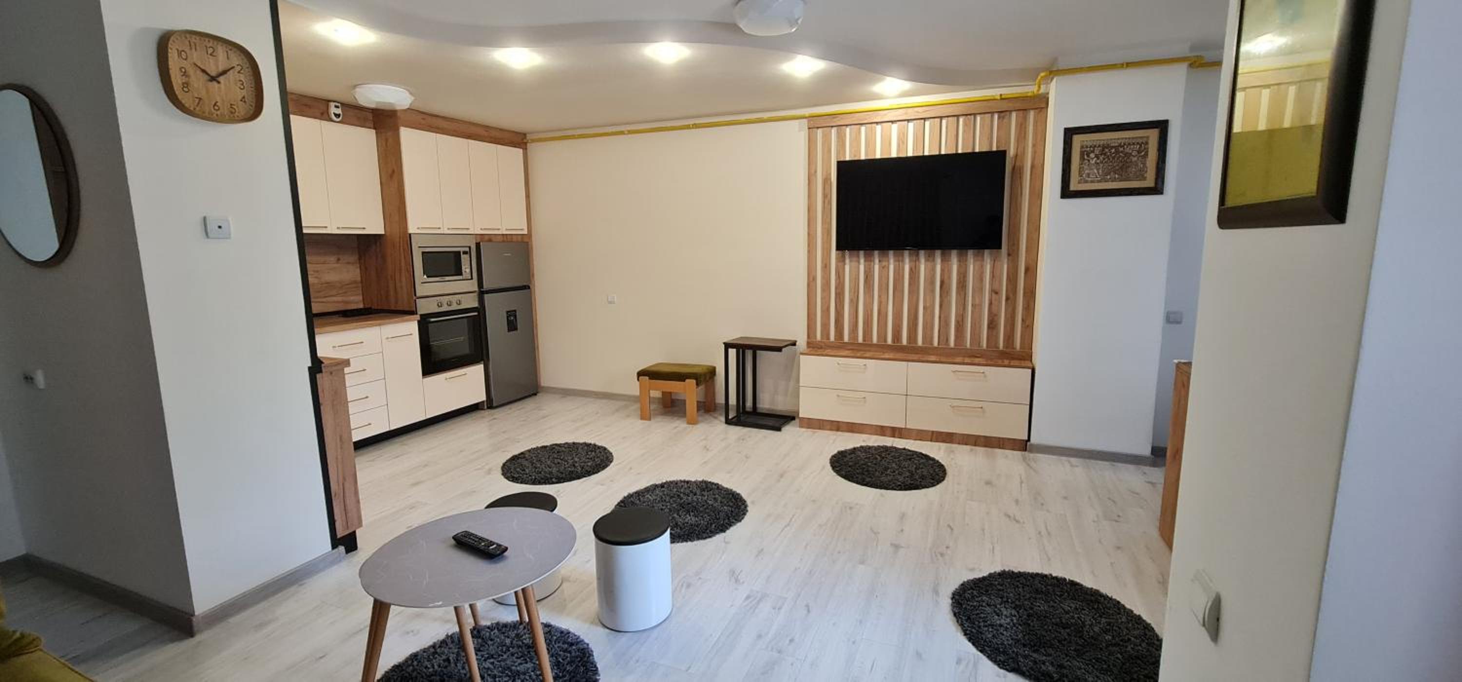 Apartment photo 1