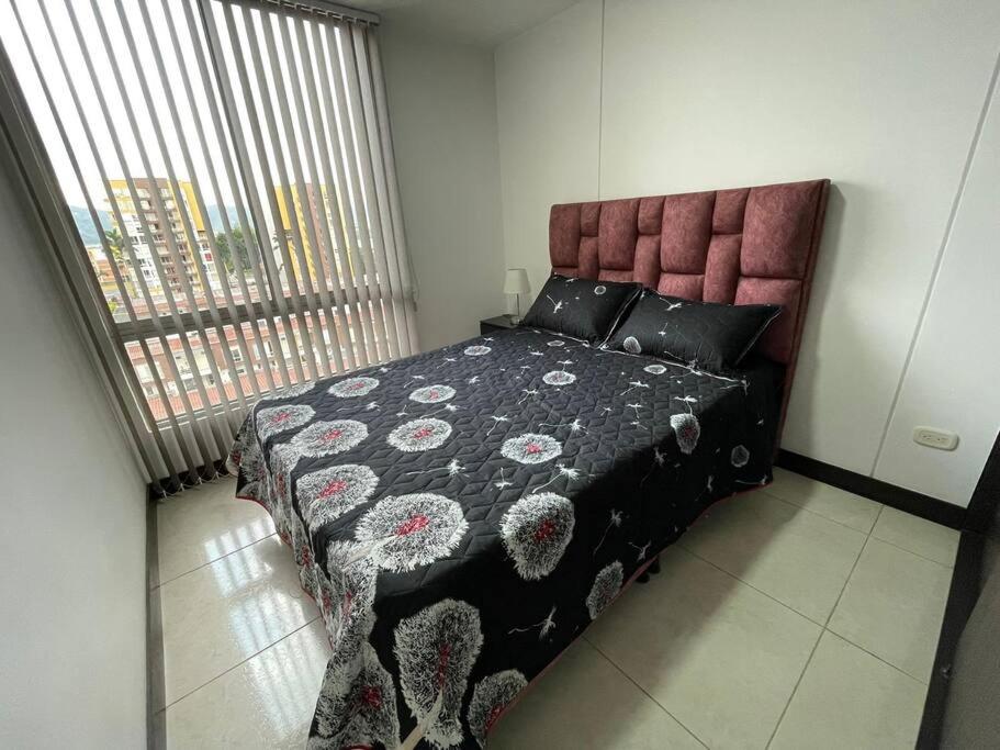 Three-Bedroom Apartment photo 1