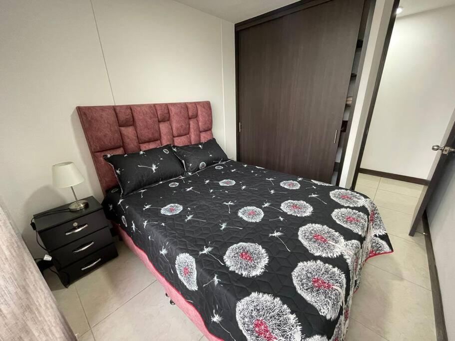 Three-Bedroom Apartment photo 2