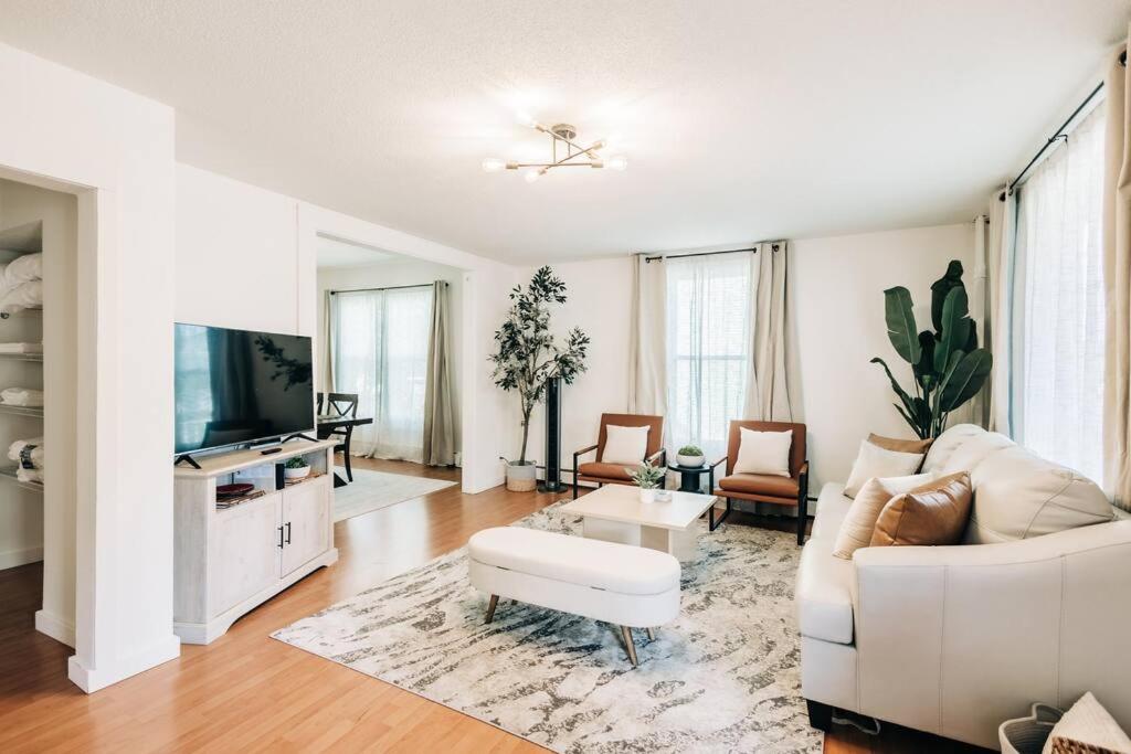 Two-Bedroom House photo 1
