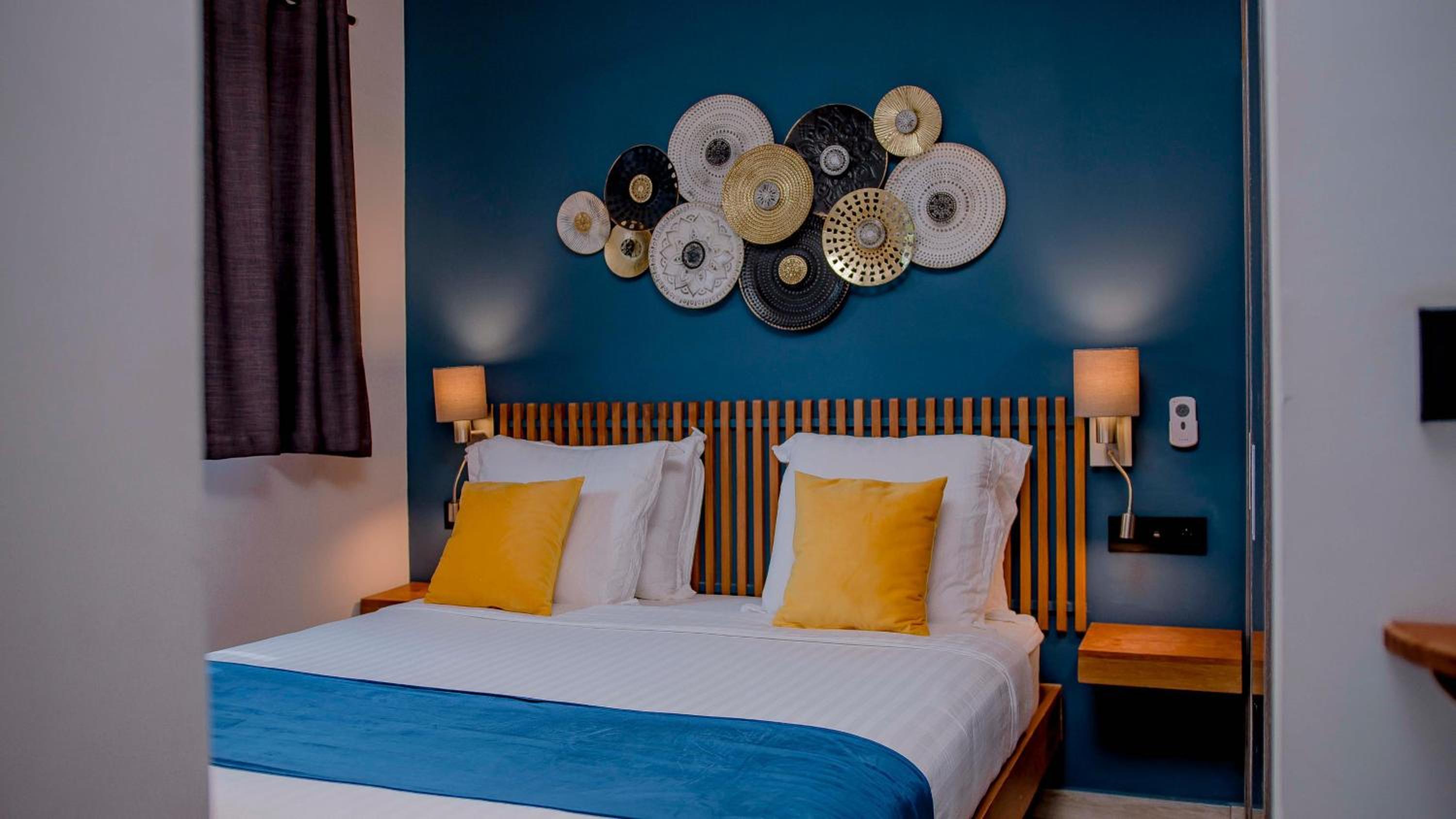 Double Room with Balcony and Sea View