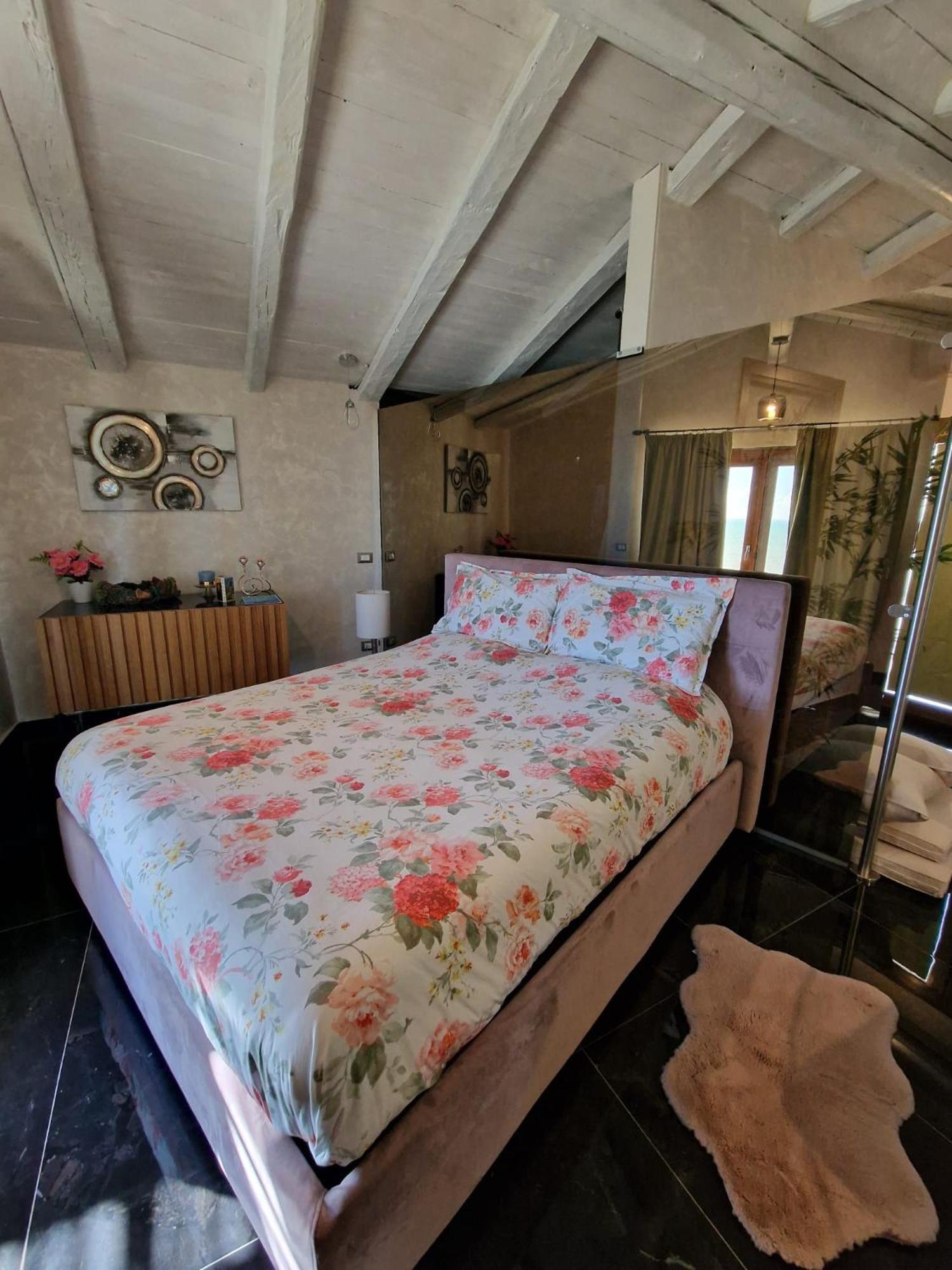 Suite with Sea View - Photo 20
