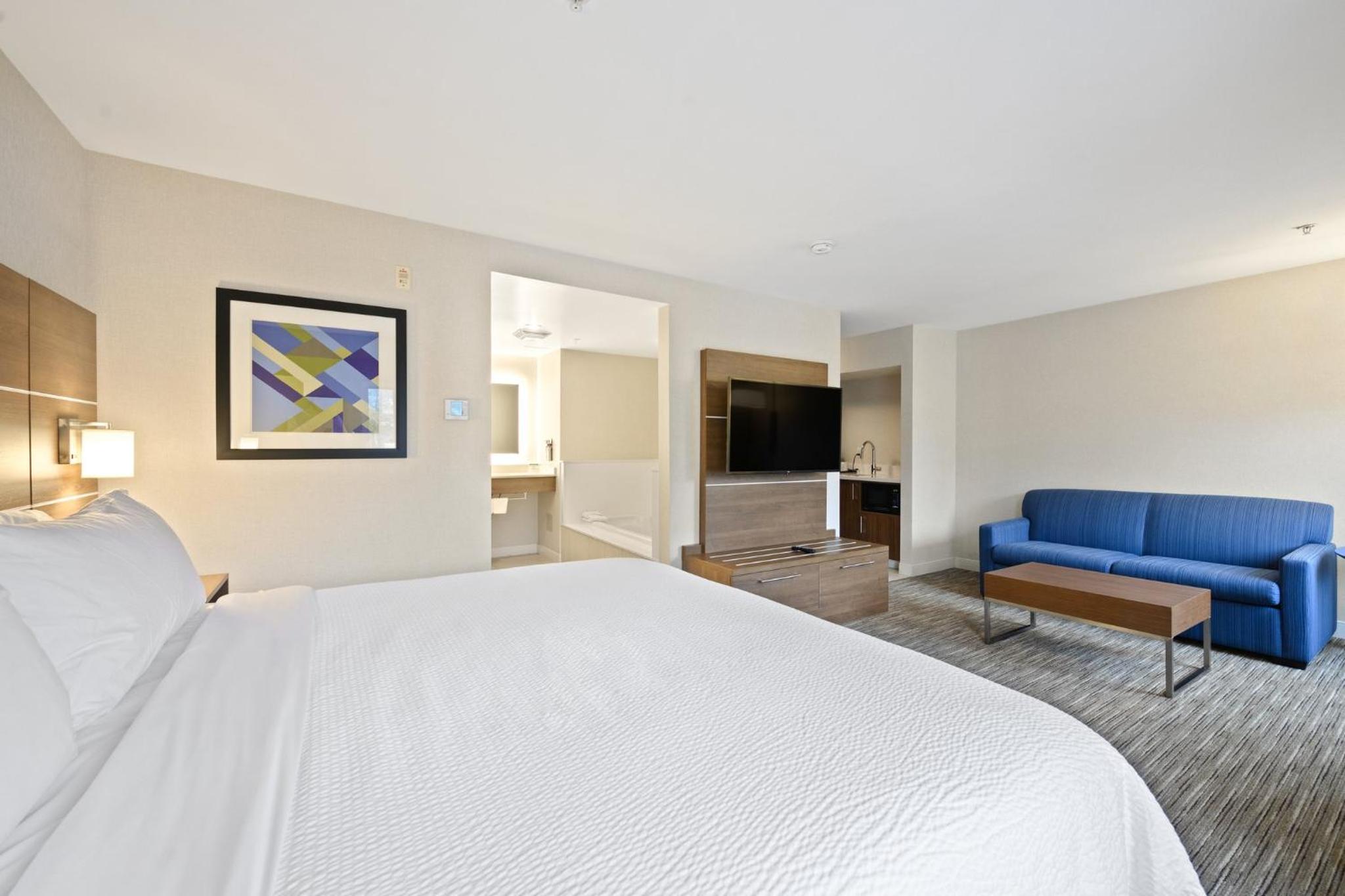 King Suite - Photo 8