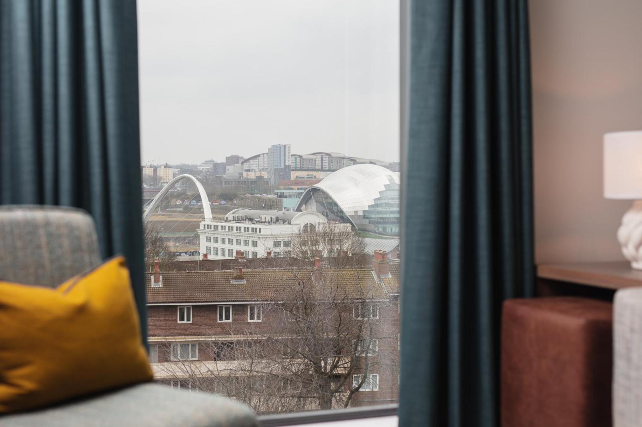 Deluxe Studio Suite Quayside View  - Photo 6