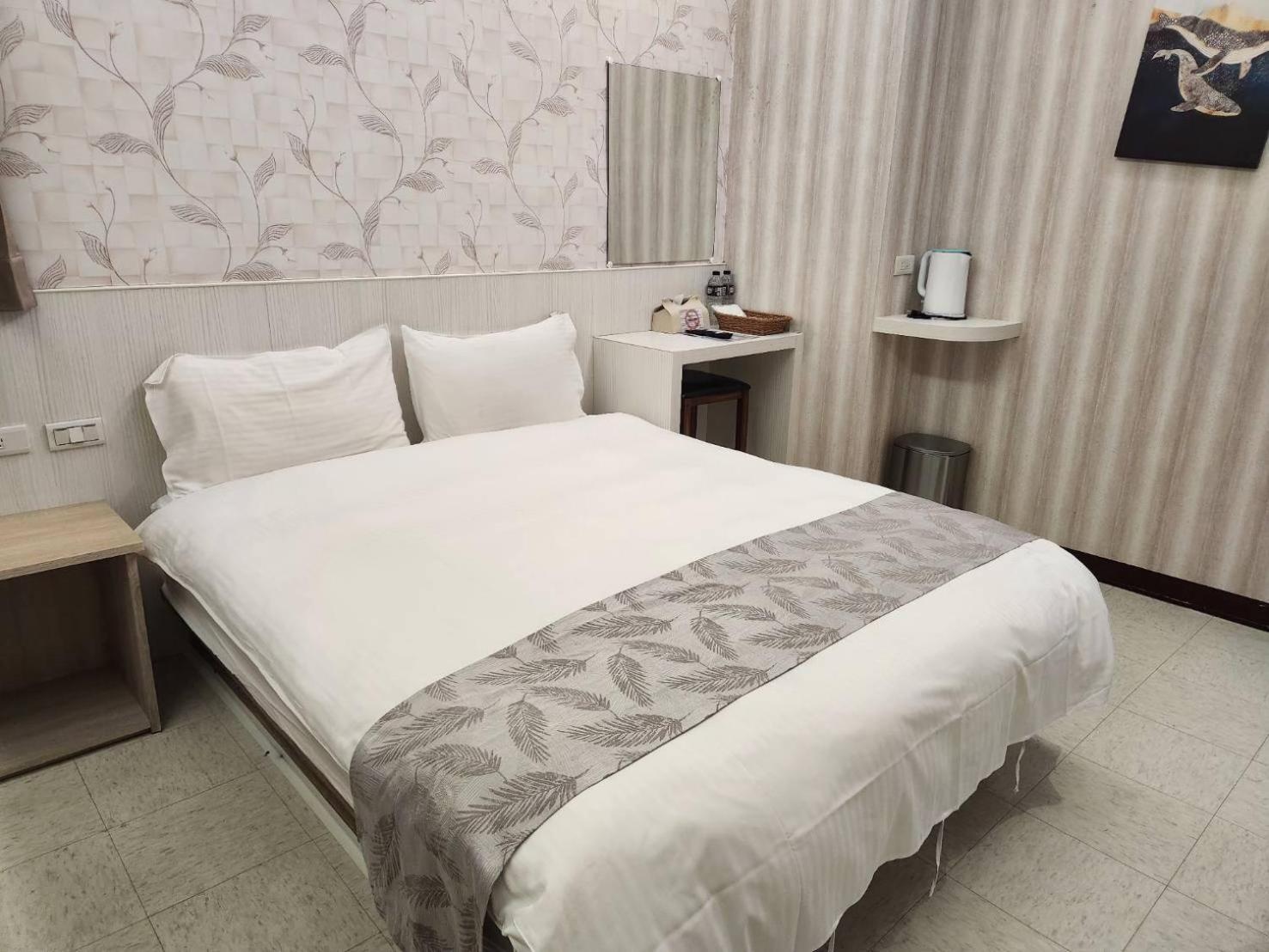 Standard Double Room - Photo 1