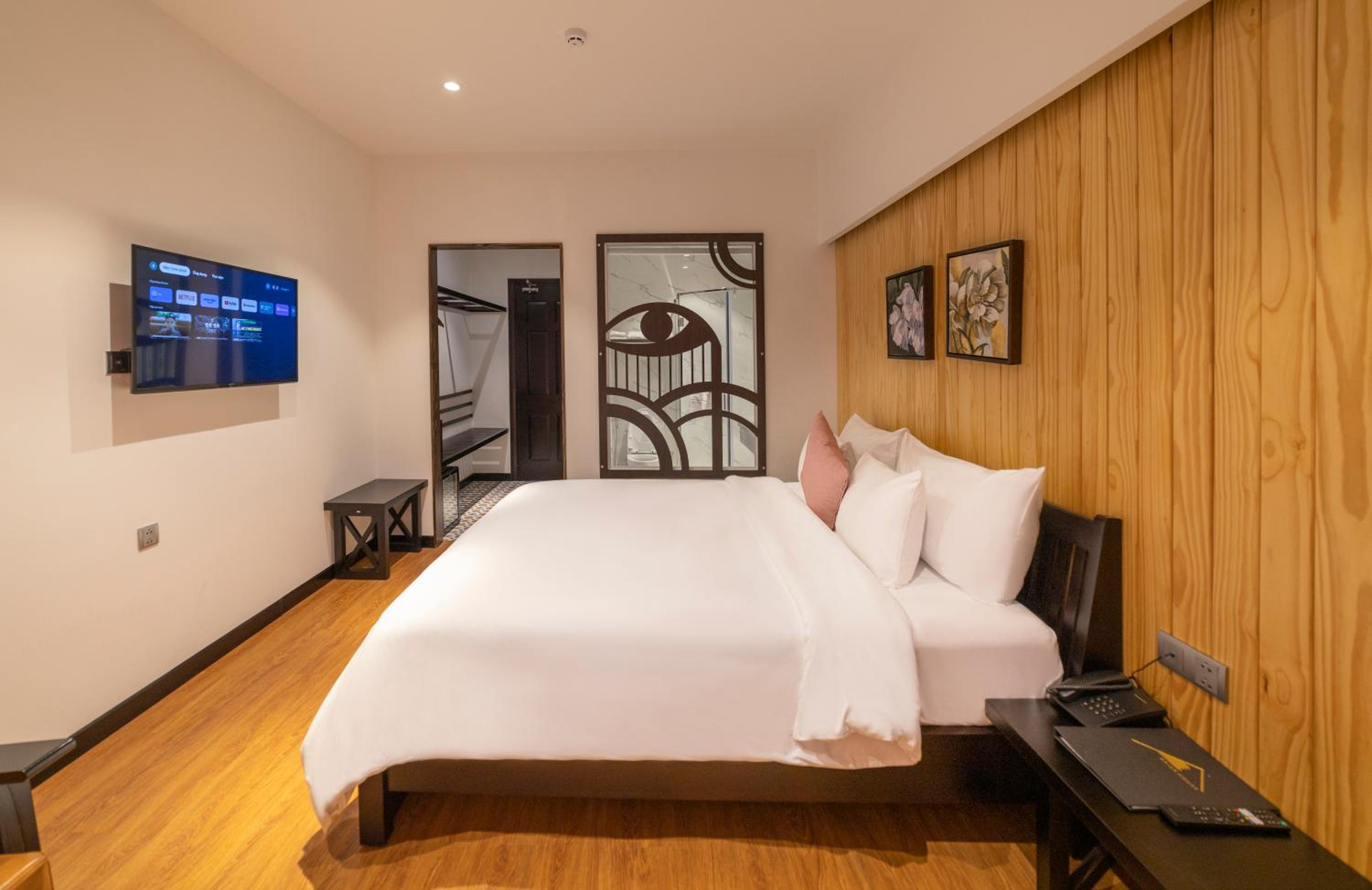 Standard Double Room - Photo 5