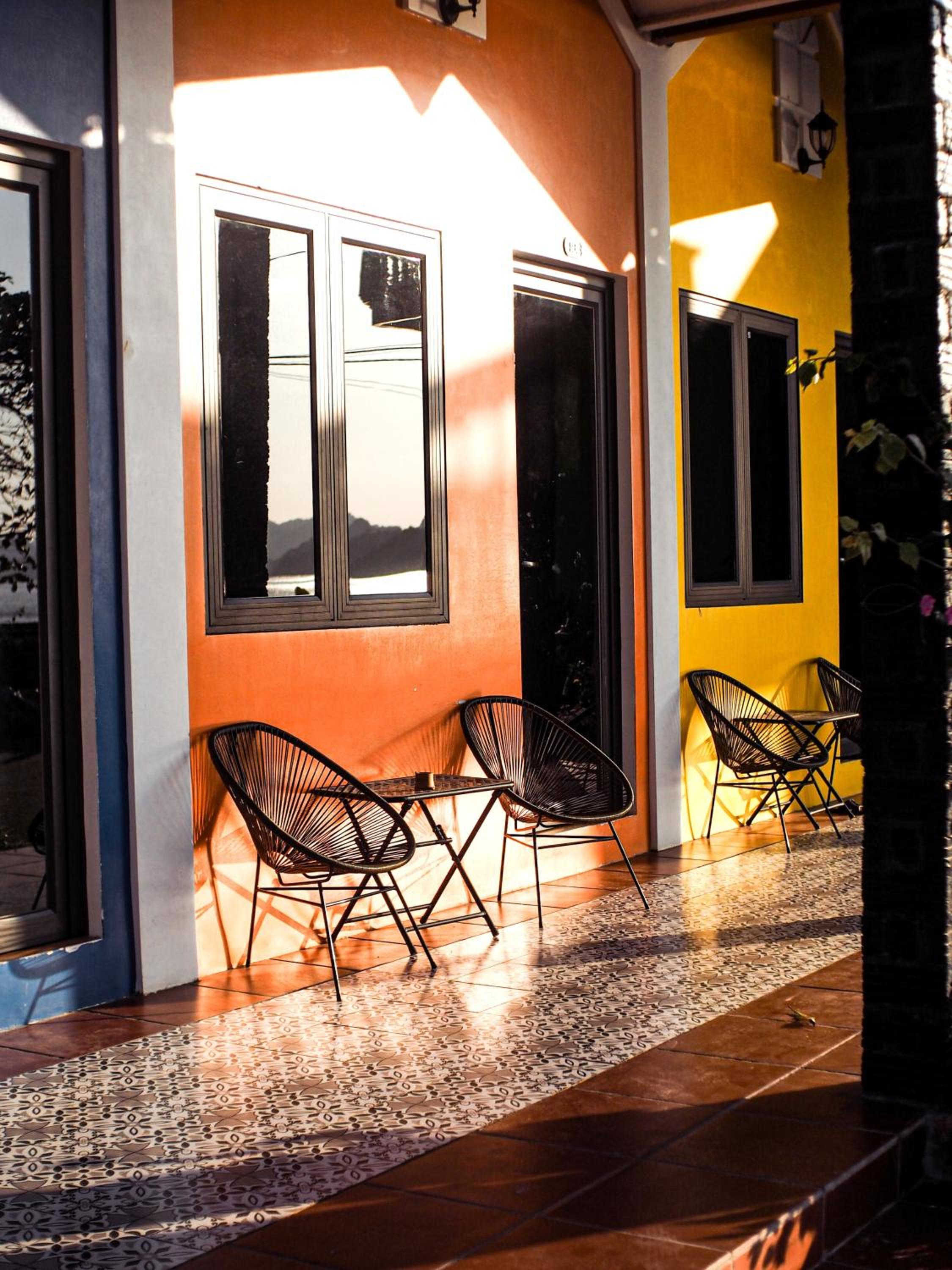 Bungalow with Sea View - Photo 8