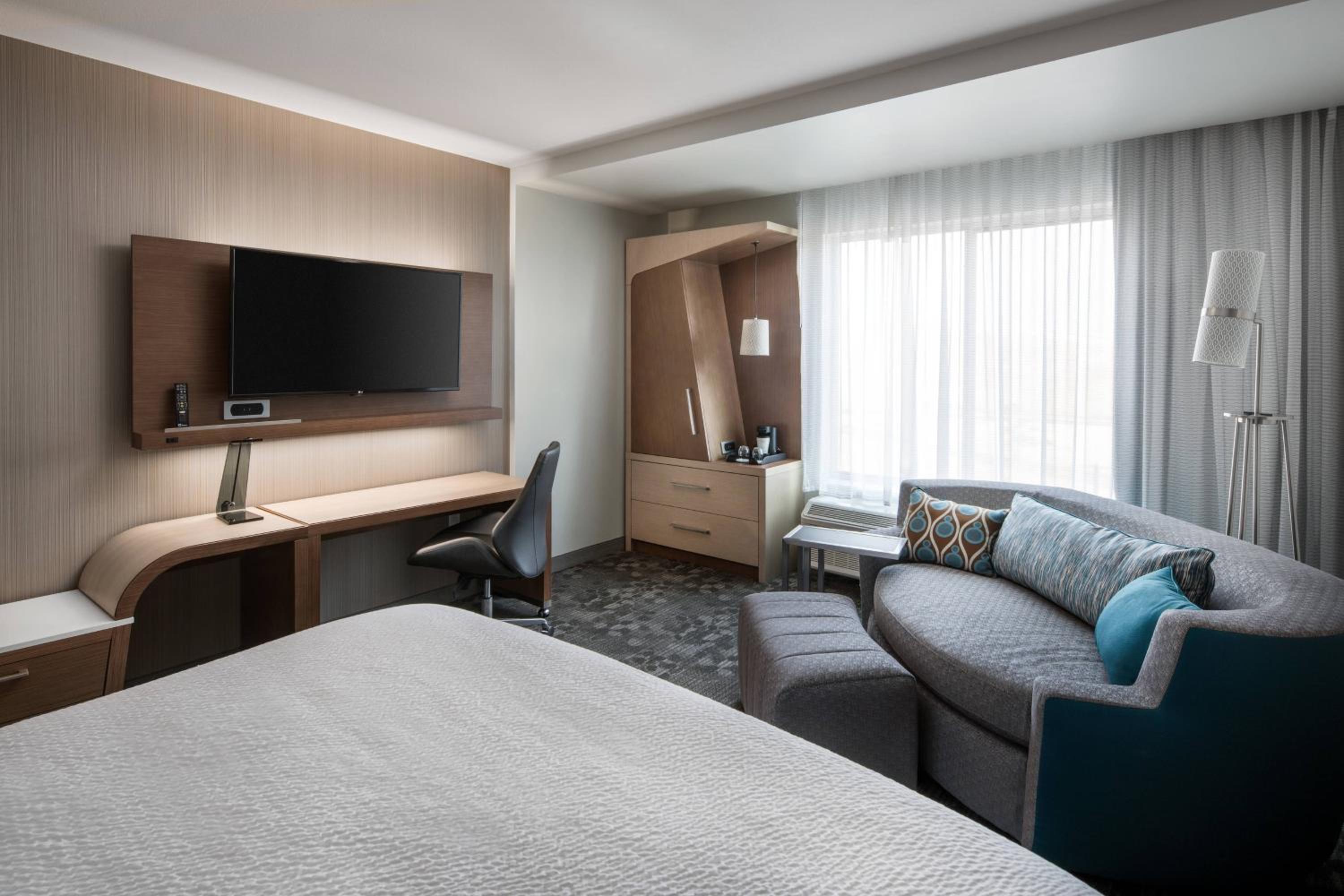 King Room with Sofa Bed