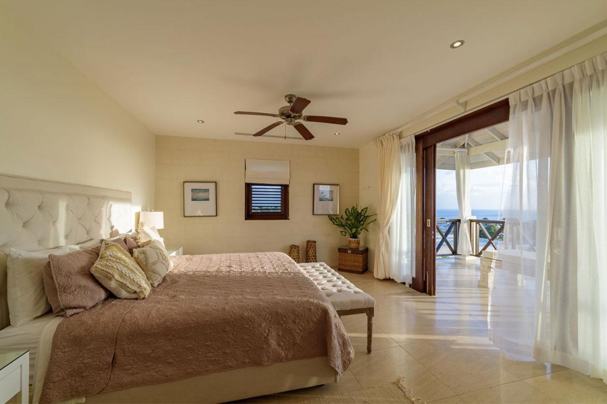 Superior Villa photo 2