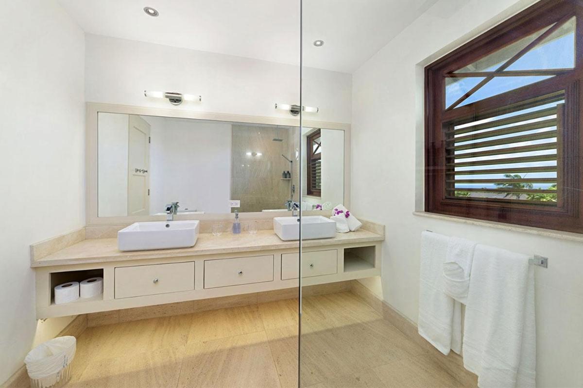 Superior Villa photo 3