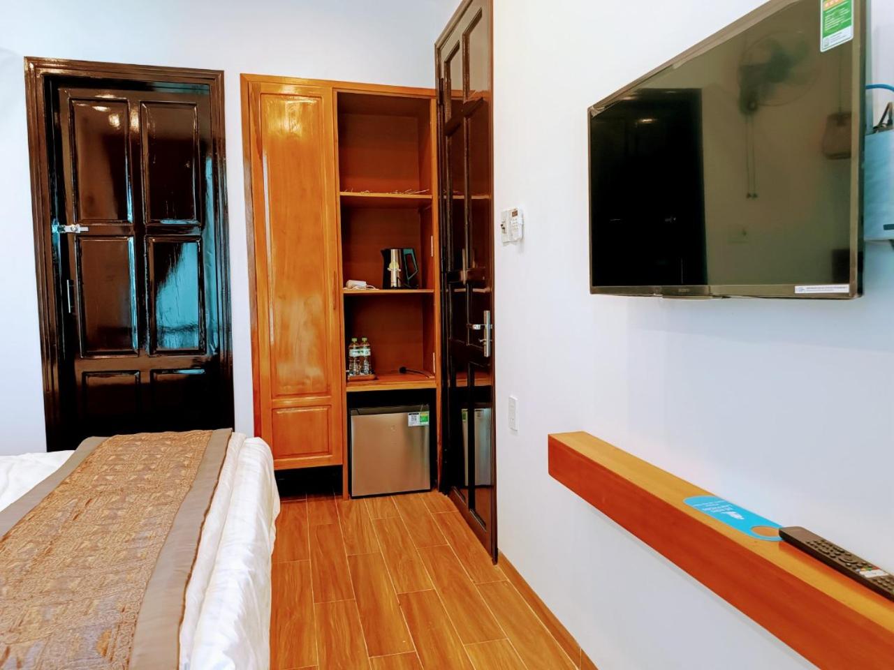 King Room with Balcony
