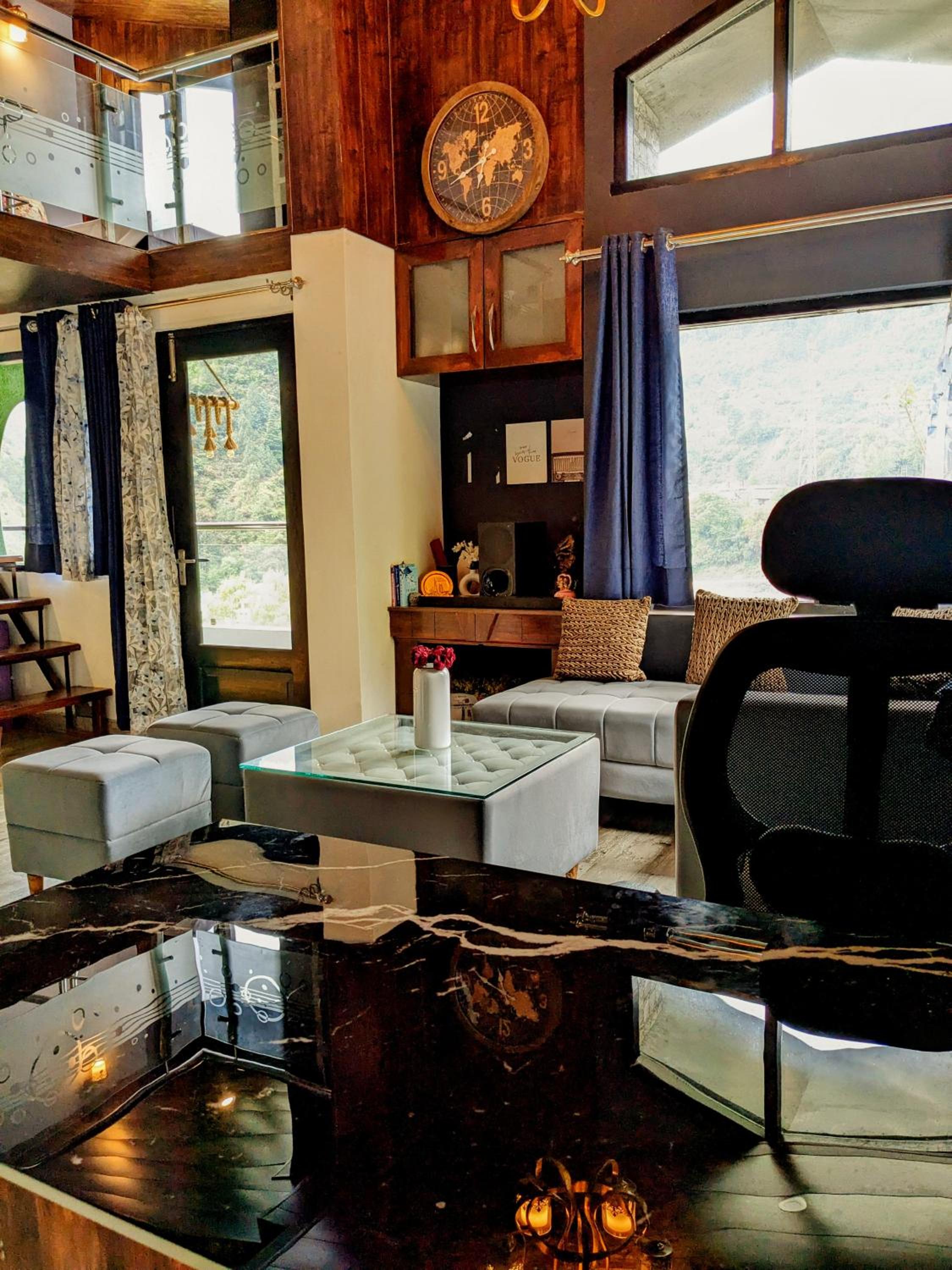 Three-Bedroom Villa photo 3