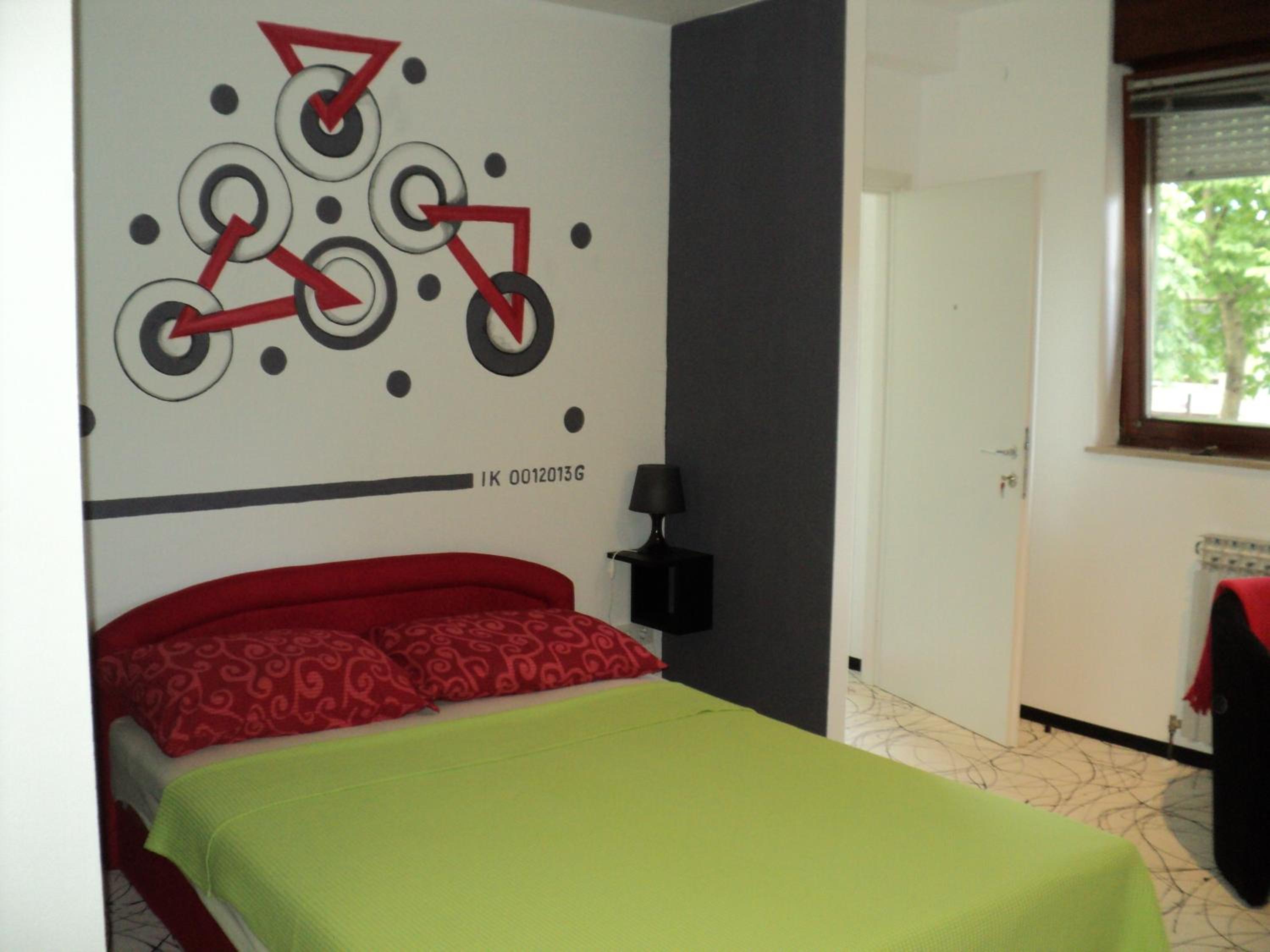 Double Room with Private Bathroom - Photo 24
