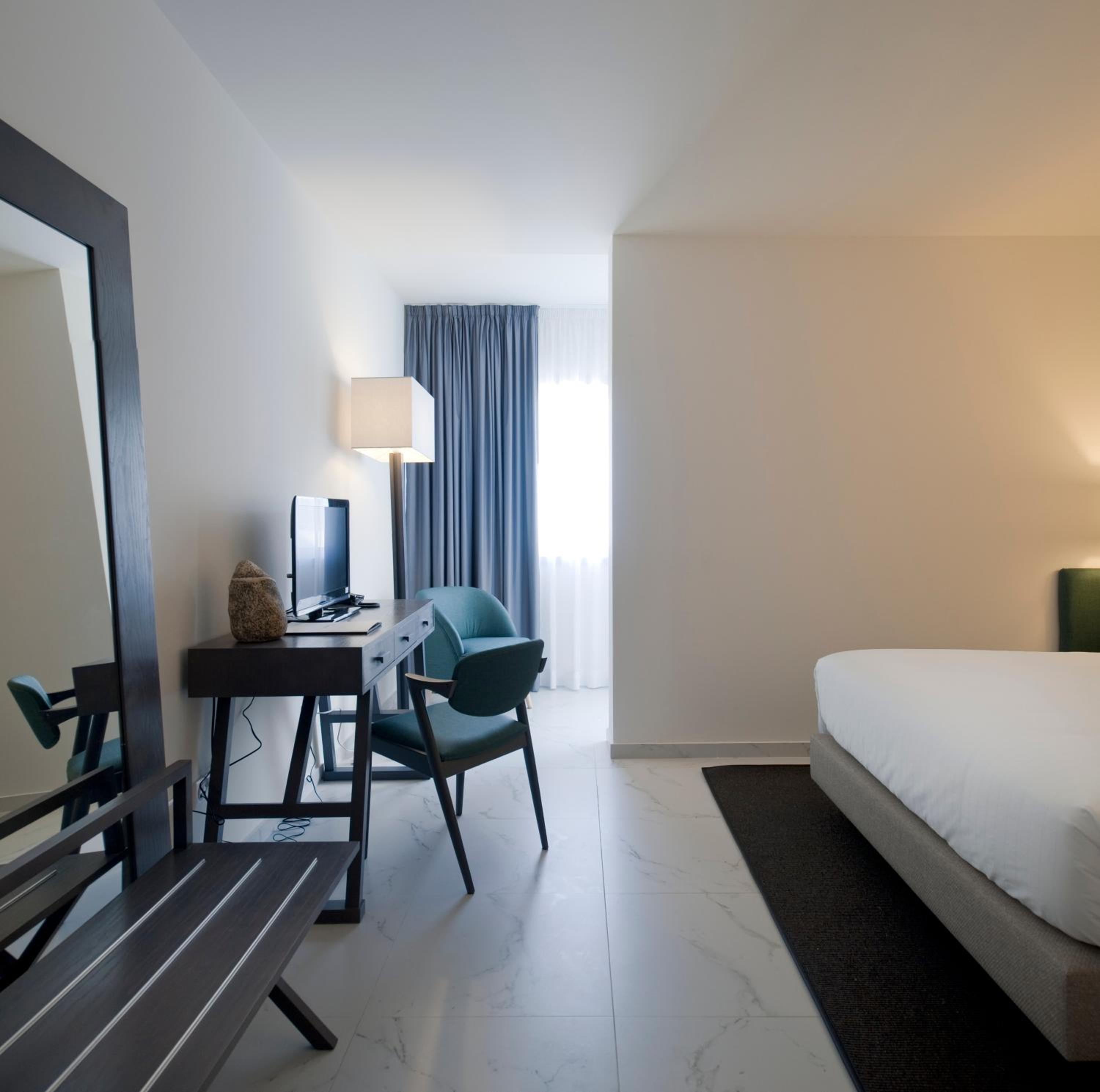 Premium Double or Twin Room with Land View photo 2