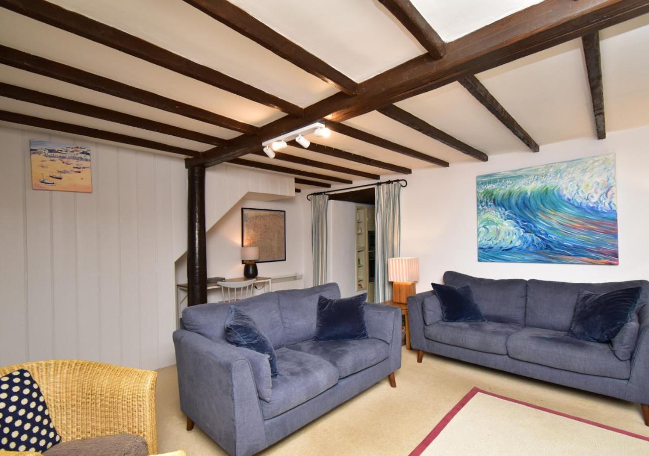 Four-Bedroom House photo 1