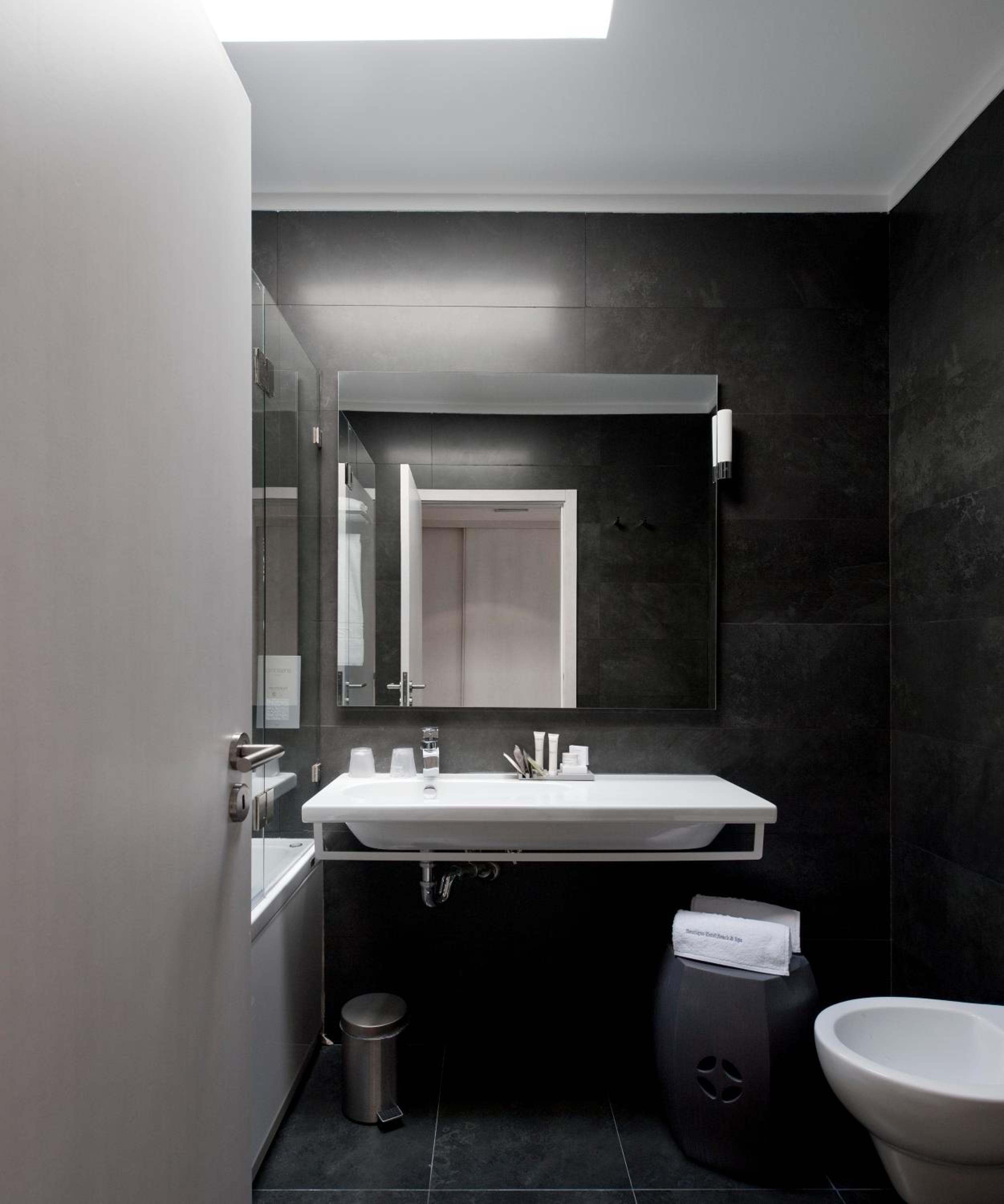 Premium Double or Twin Room with Land View photo 3