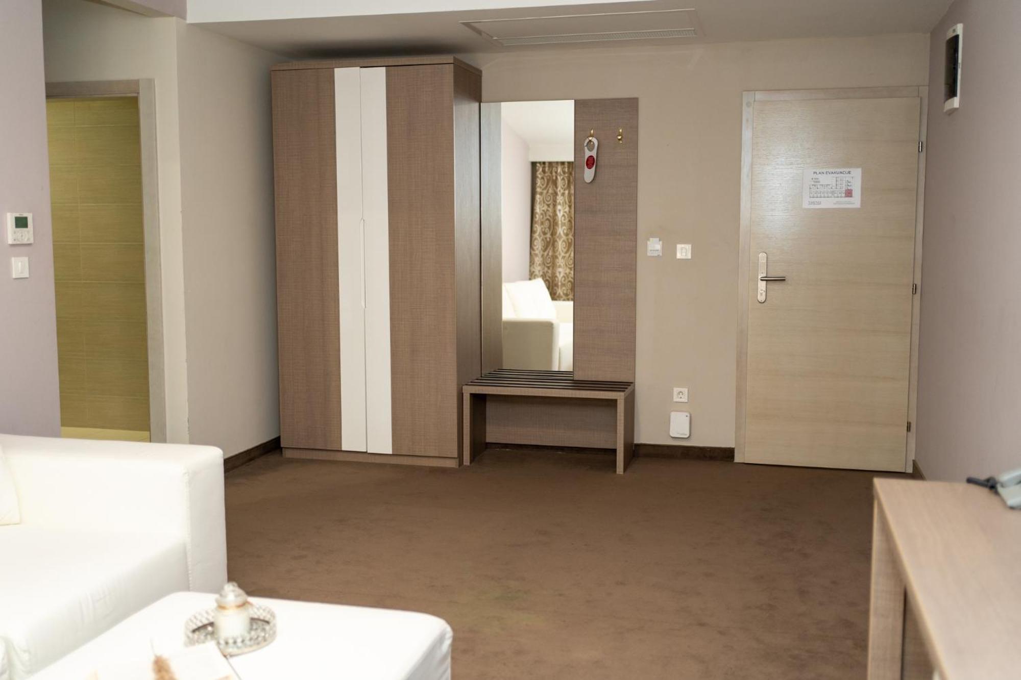 Deluxe Apartment photo 3