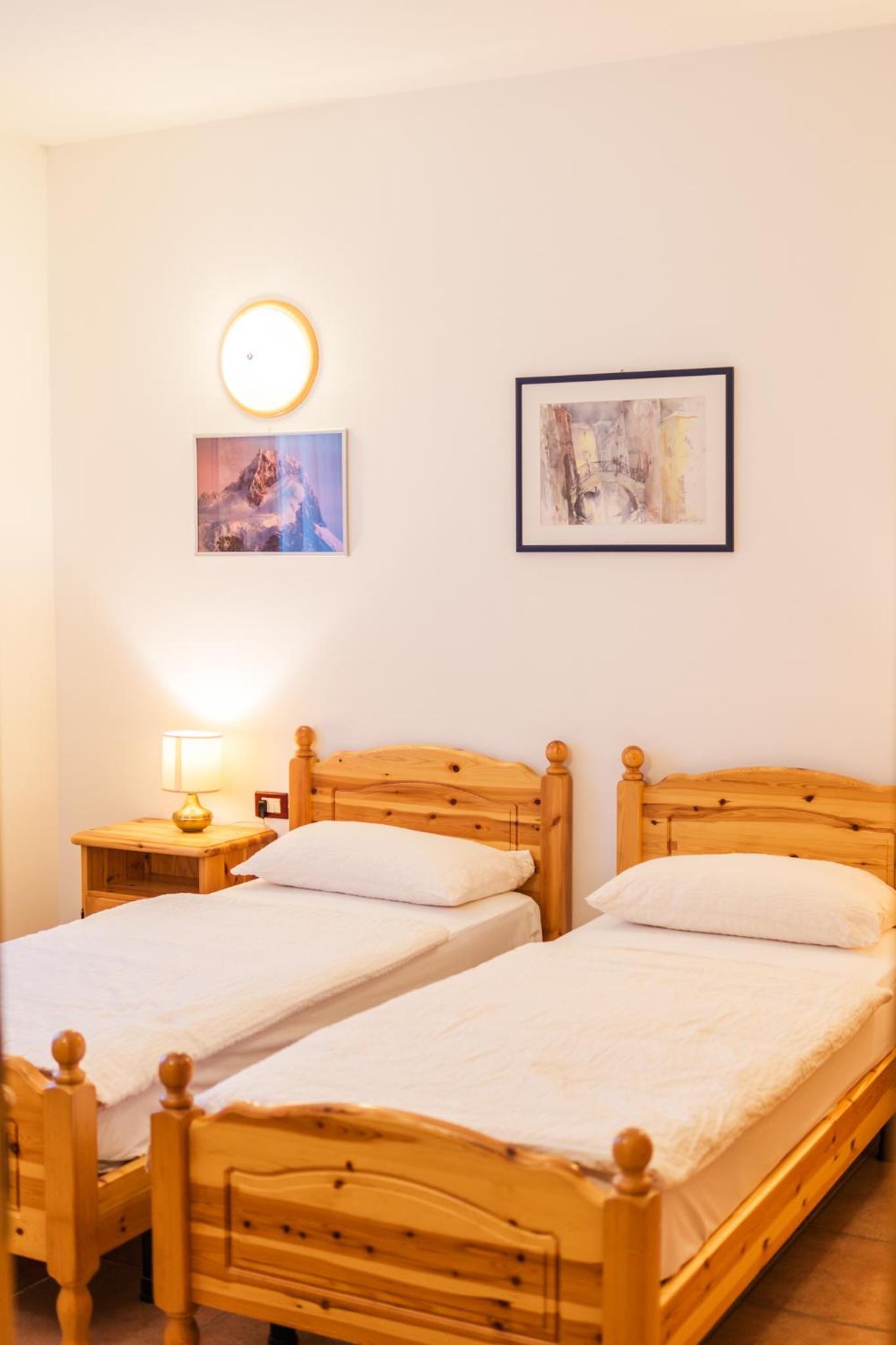 Two-Bedroom Apartment (6 Adults) photo 1