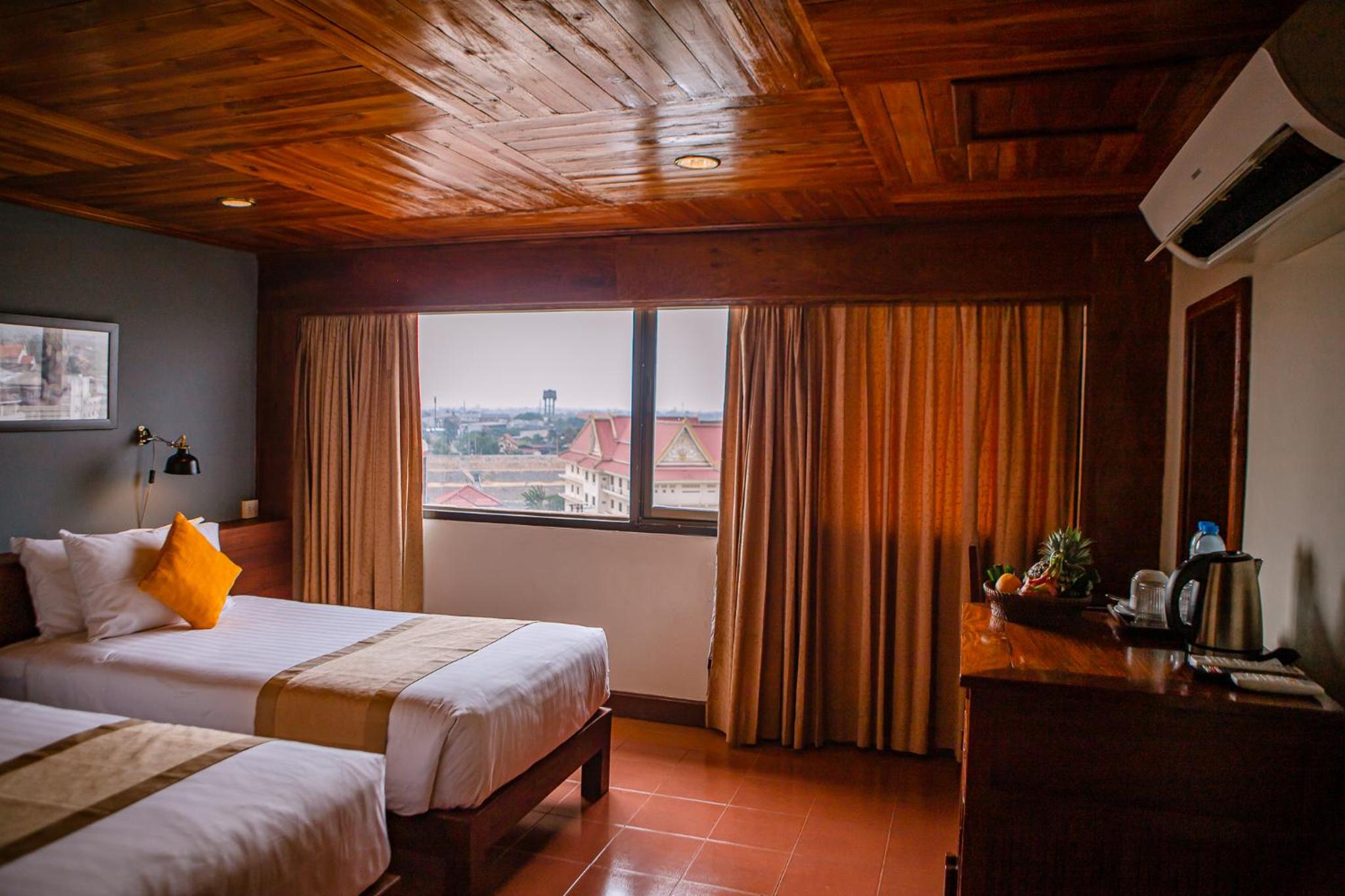 Suite with City View photo 3